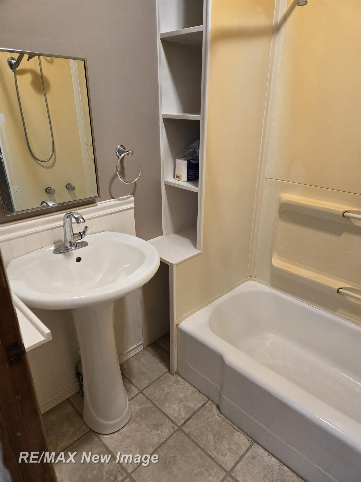 8656 S Raucholz Road, Saint Charles, MI 48655 — Photo 17