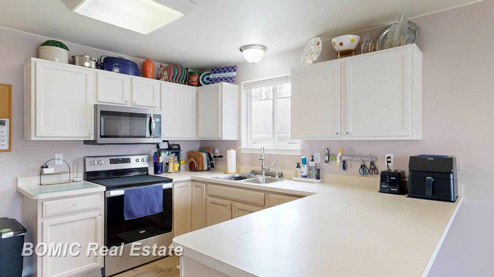 8029 Brentwood Drive, Birch Run, MI 48415 — Photo 4