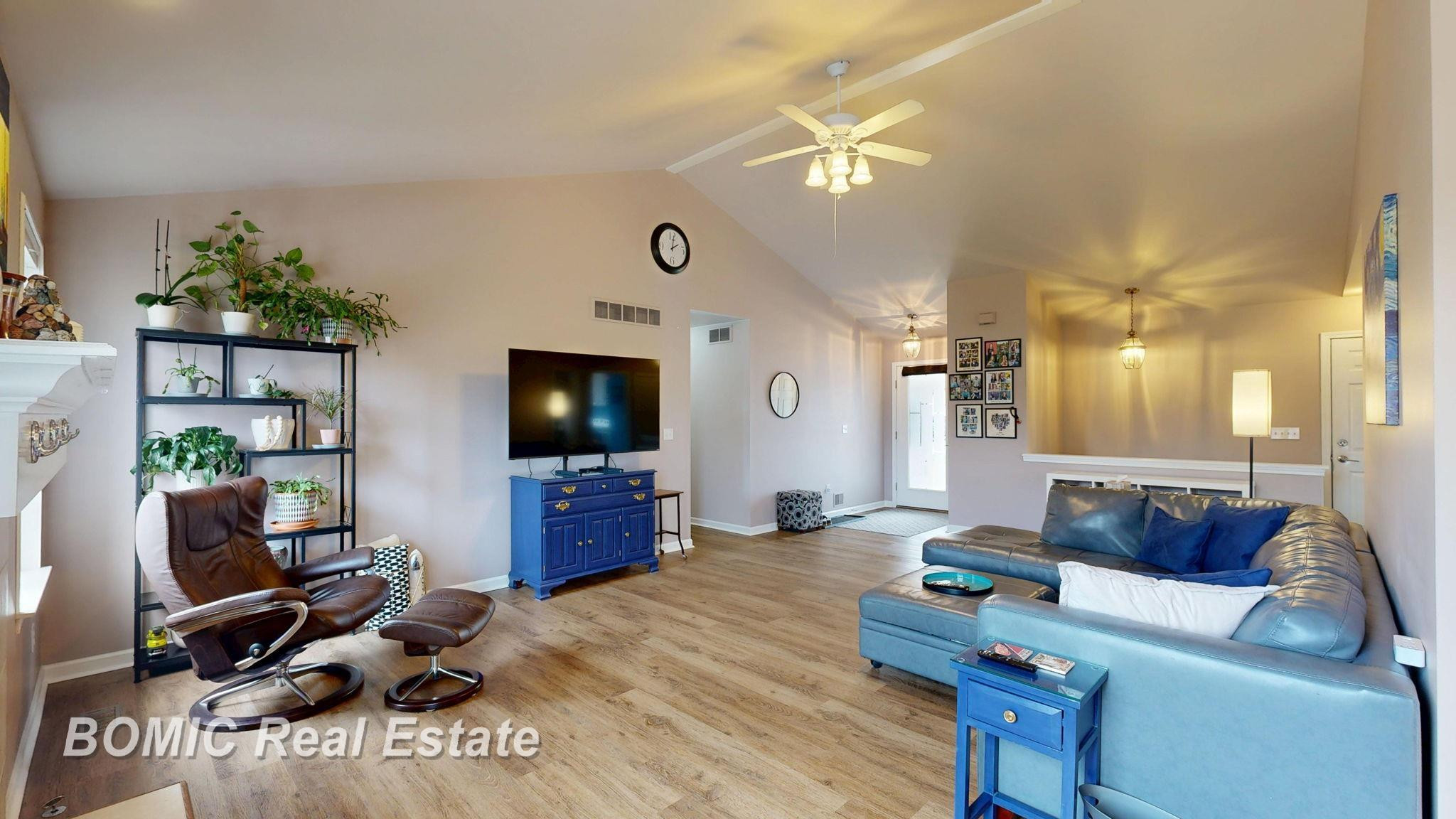 8029 Brentwood Drive, Birch Run, MI 48415 — Photo 9
