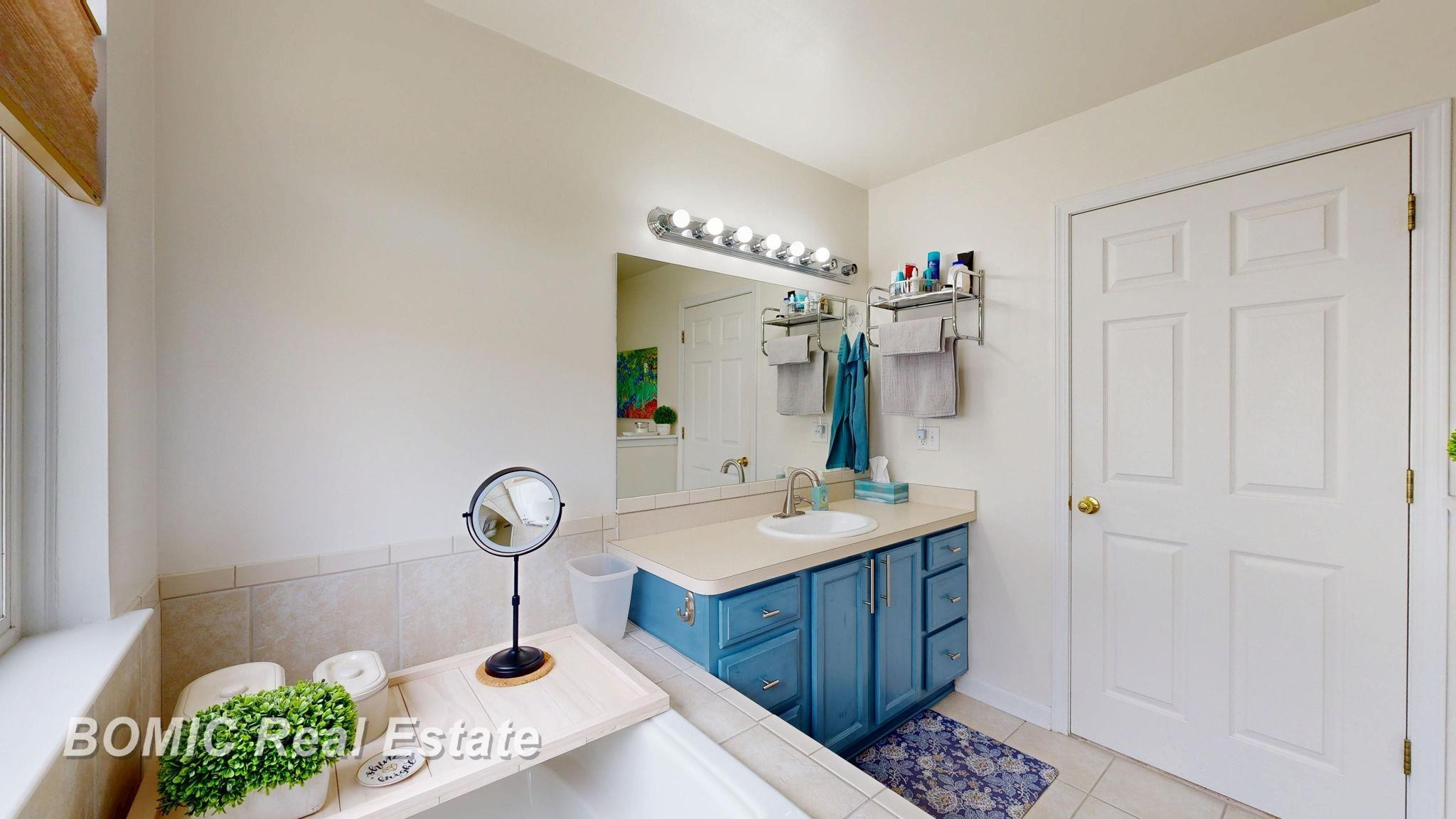 8029 Brentwood Drive, Birch Run, MI 48415 — Photo 24