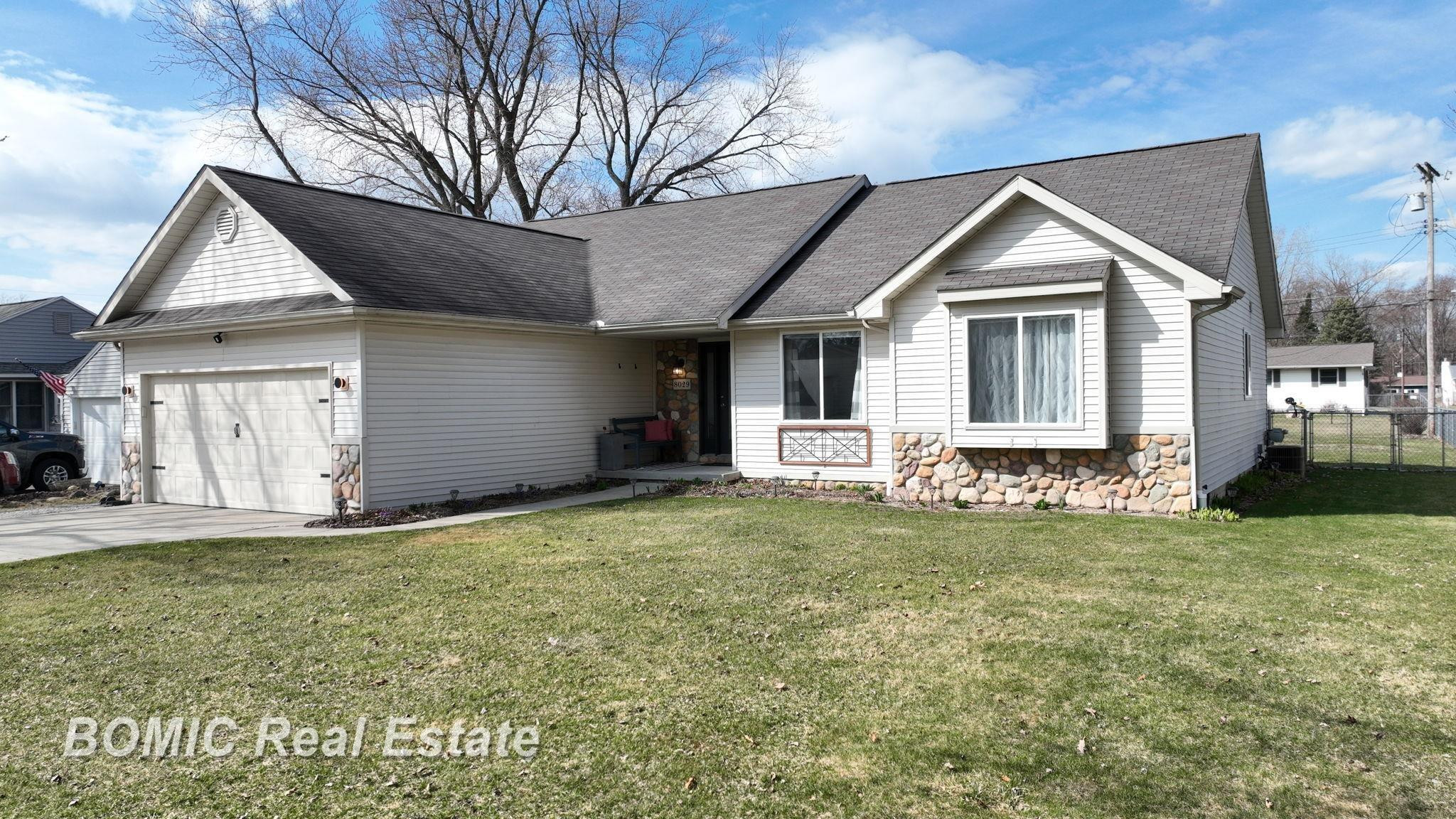 8029 Brentwood Drive, Birch Run, MI 48415 — Photo 30