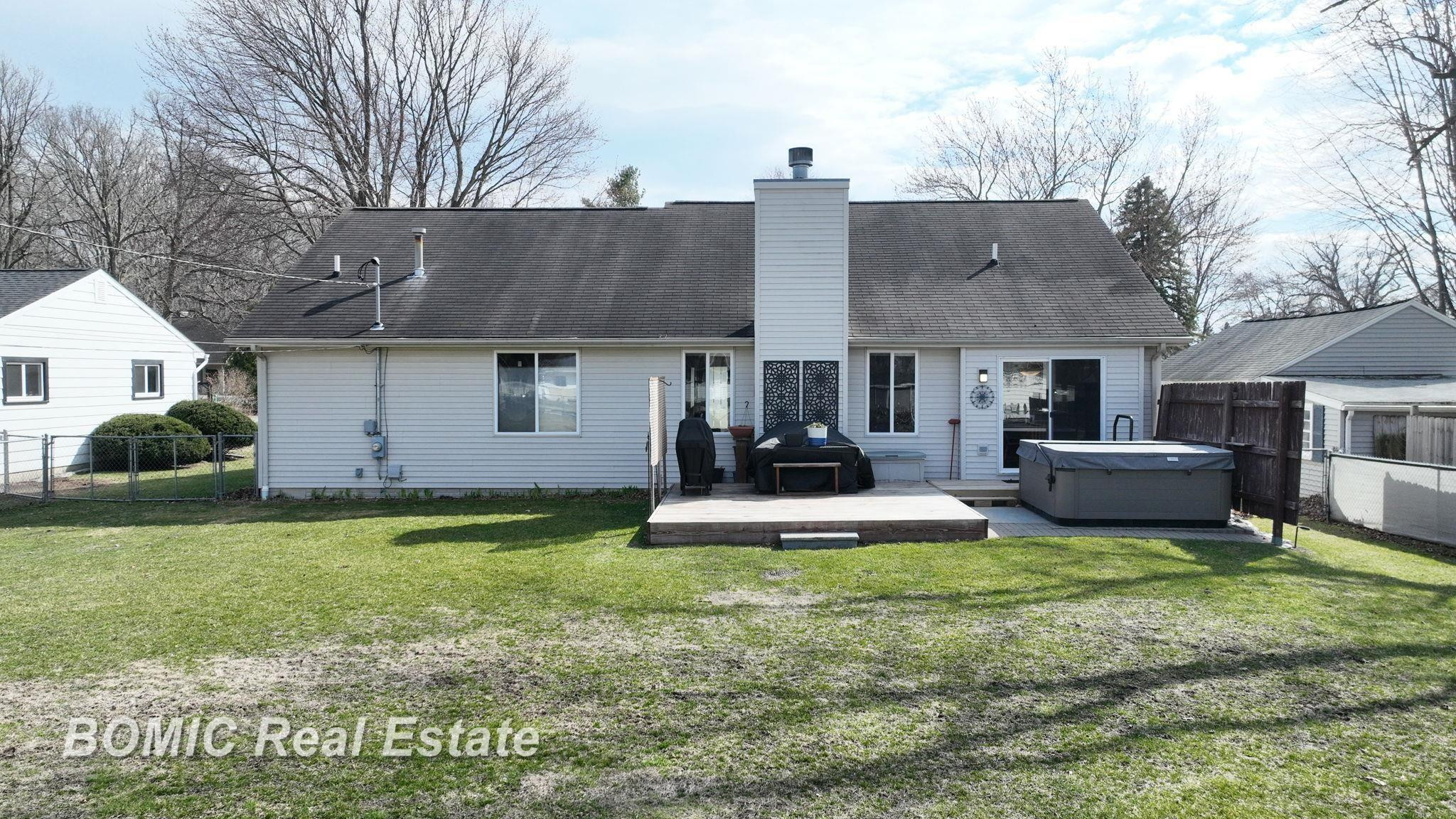 8029 Brentwood Drive, Birch Run, MI 48415 — Photo 37