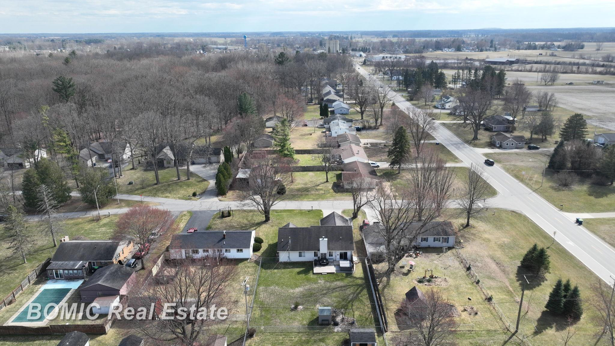 8029 Brentwood Drive, Birch Run, MI 48415 — Photo 42