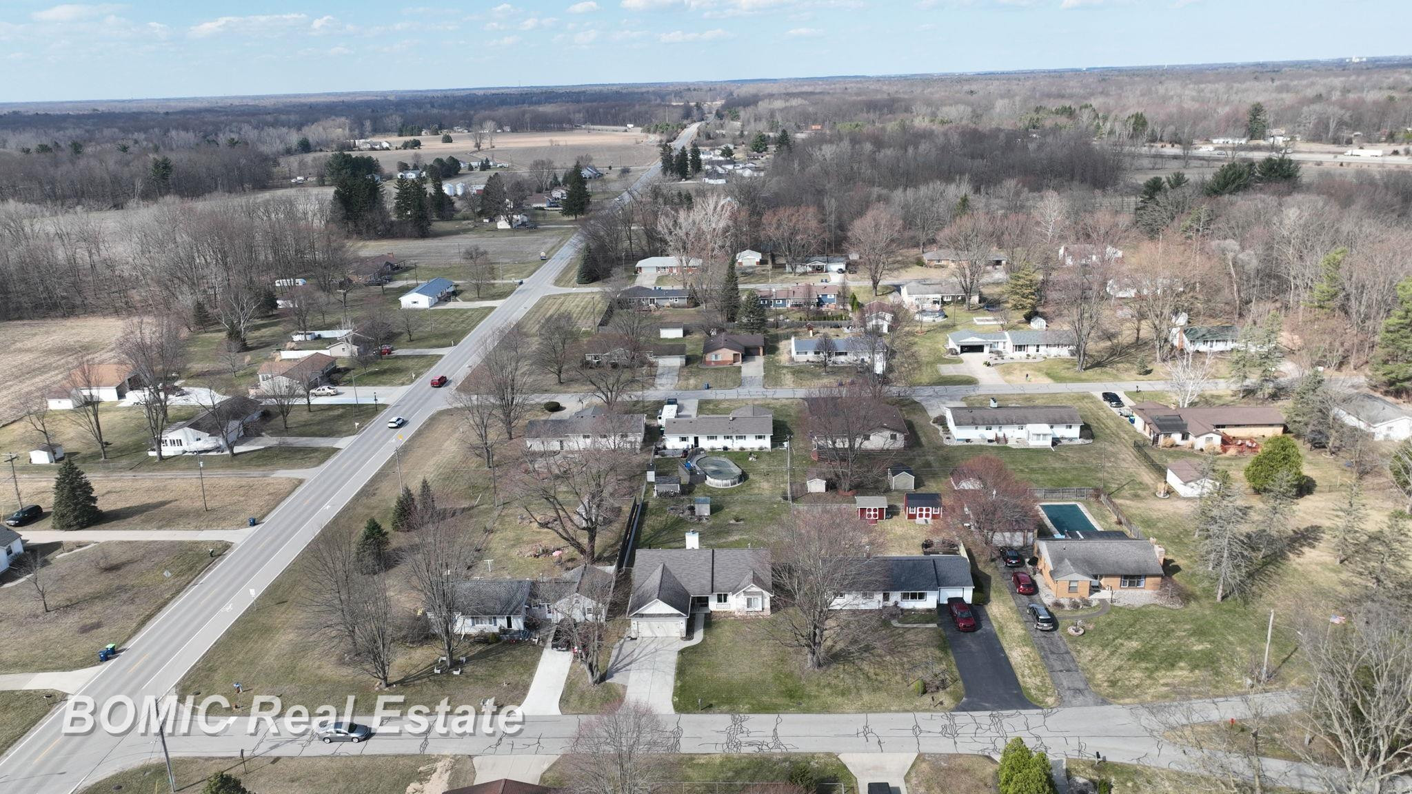 8029 Brentwood Drive, Birch Run, MI 48415 — Photo 43