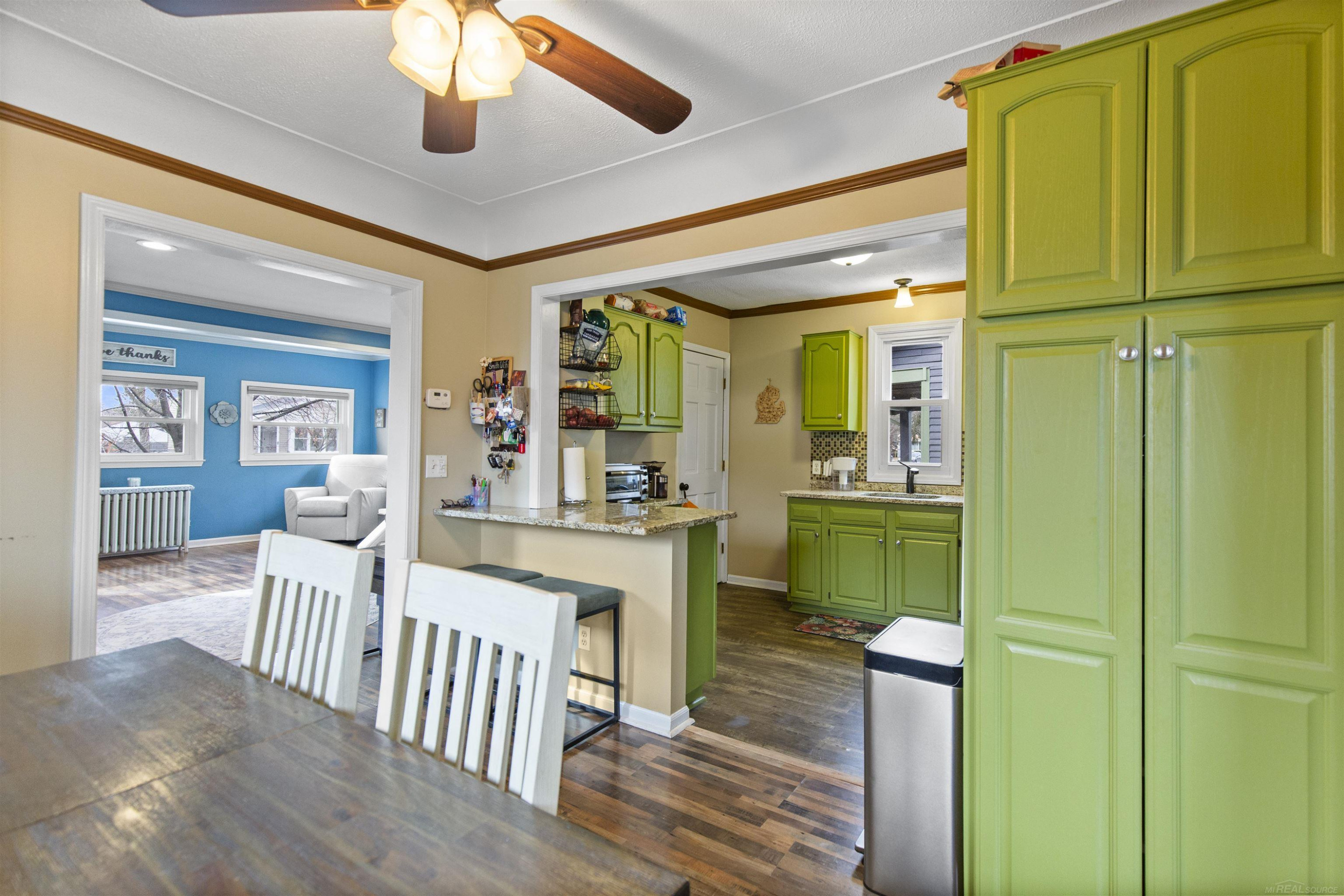 918 N Washington Avenue, Royal Oak, MI 48067 — Photo 8
