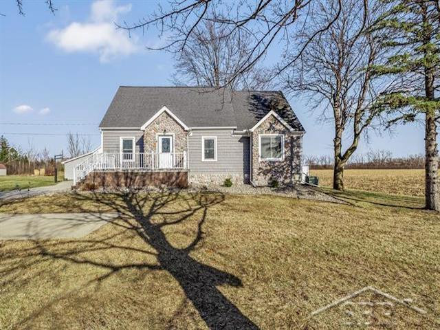 5860 N Center Road, Saginaw, MI 48604 — Photo 2