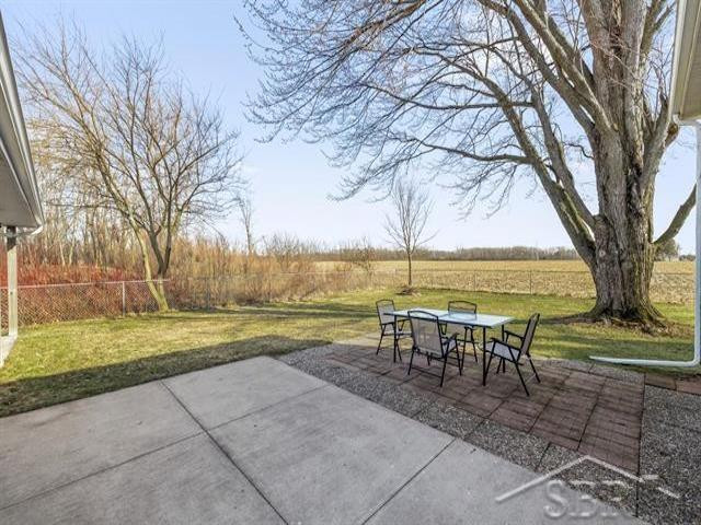 5860 N Center Road, Saginaw, MI 48604 — Photo 32