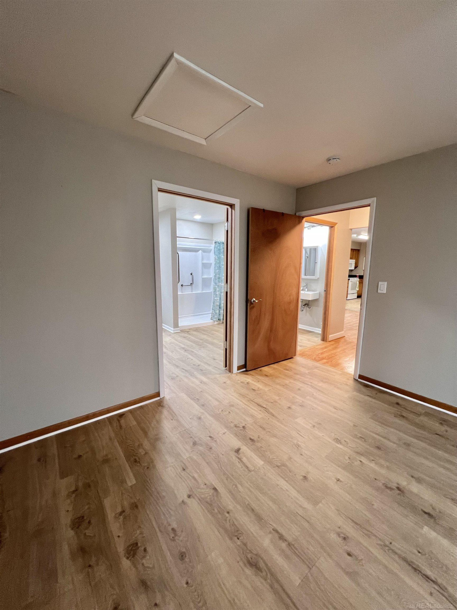 218 Jonathon Drive, Almont, MI 48033 — Photo 17
