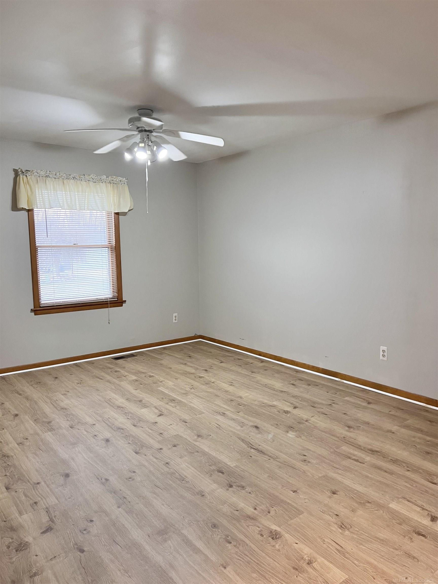 218 Jonathon Drive, Almont, MI 48033 — Photo 31