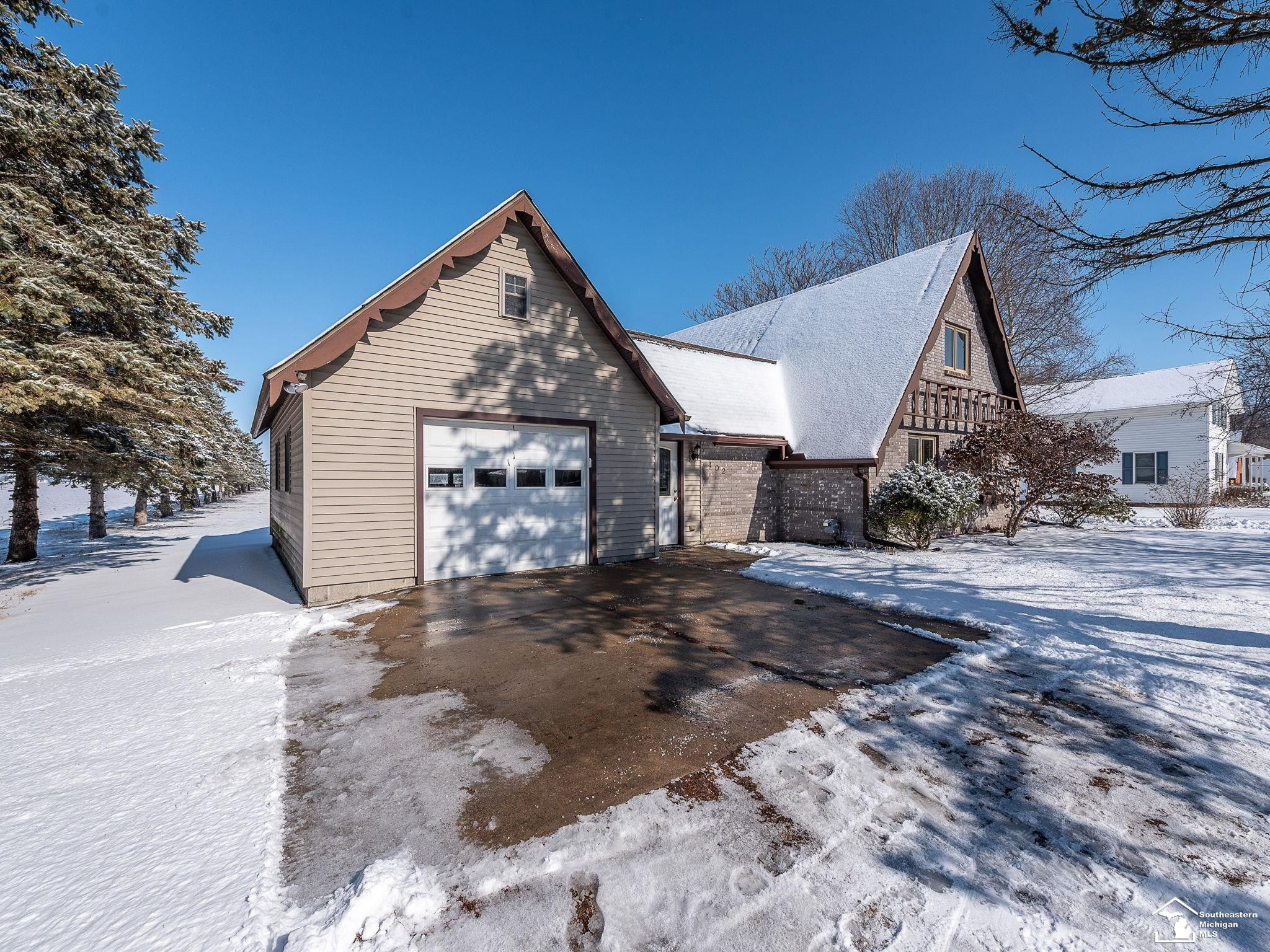 402 E Keegan Street, Deerfield, MI 49238 — Photo 3