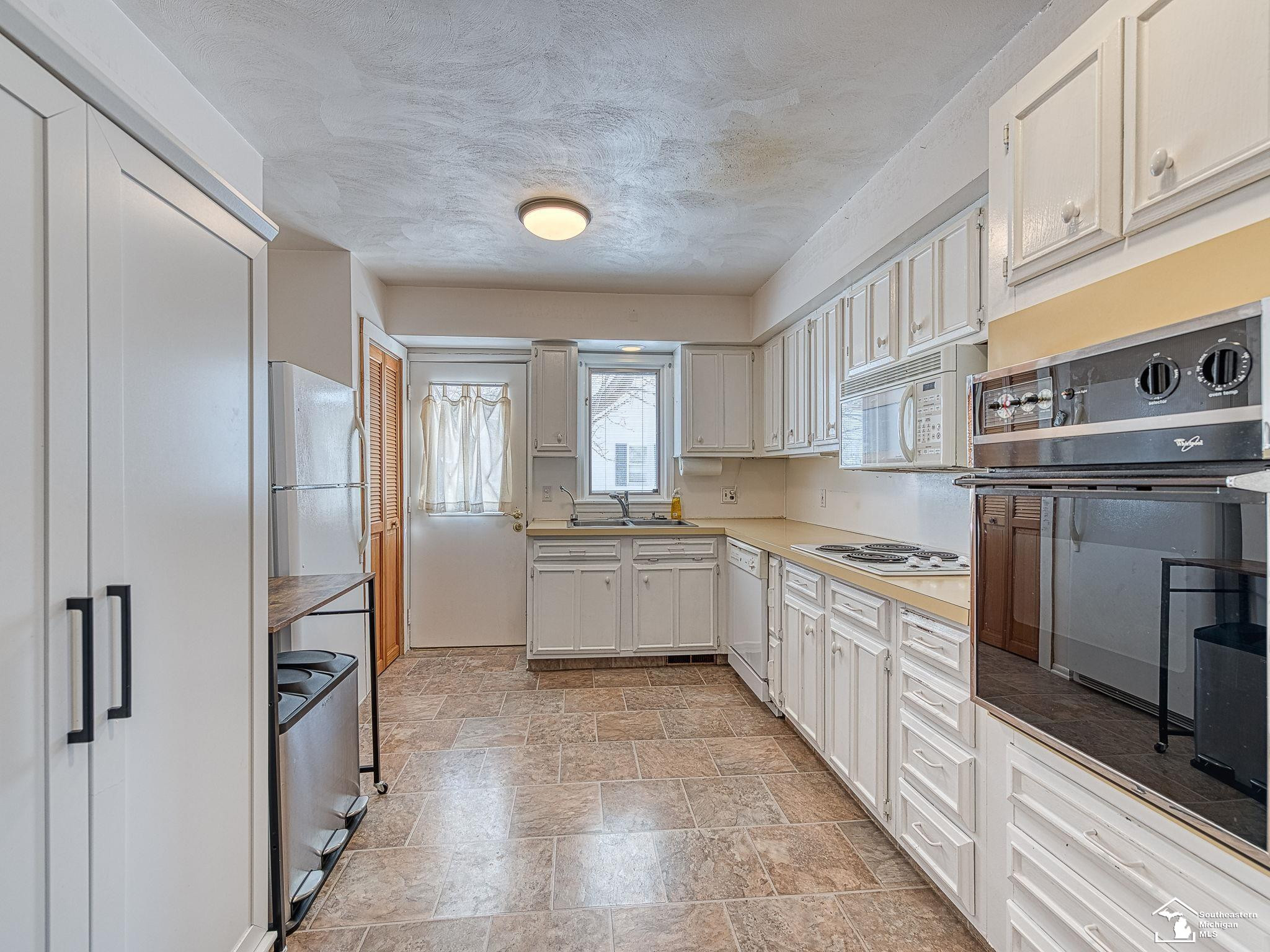 402 E Keegan Street, Deerfield, MI 49238 — Photo 16