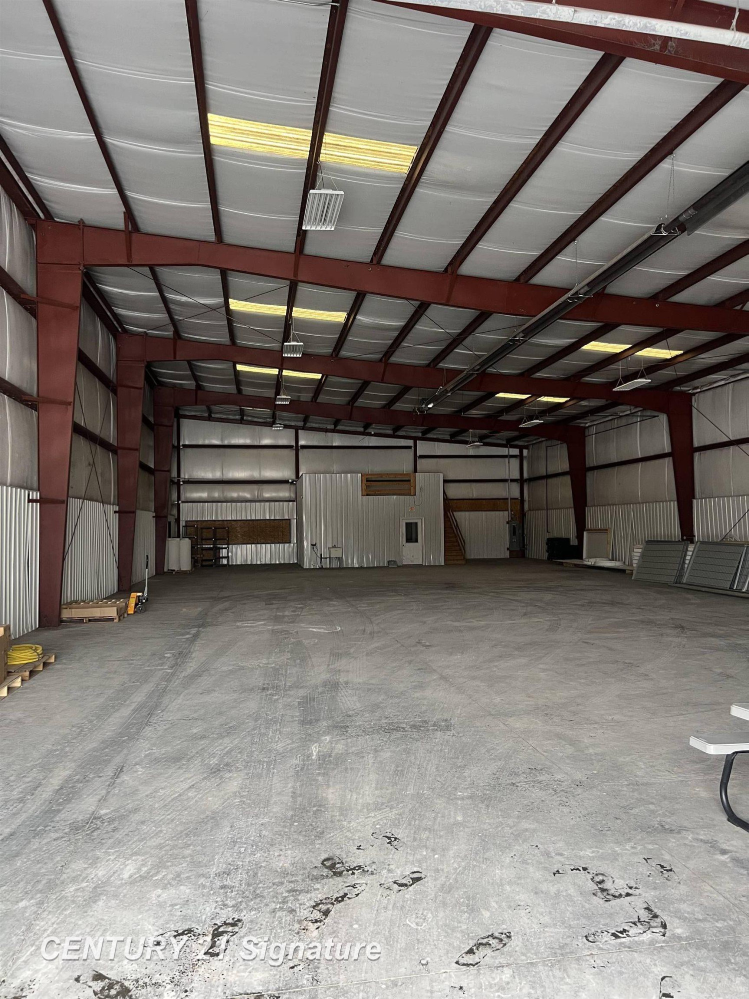 535-545 Clare Industrial Parkway, Clare, MI 48617 — Photo 7