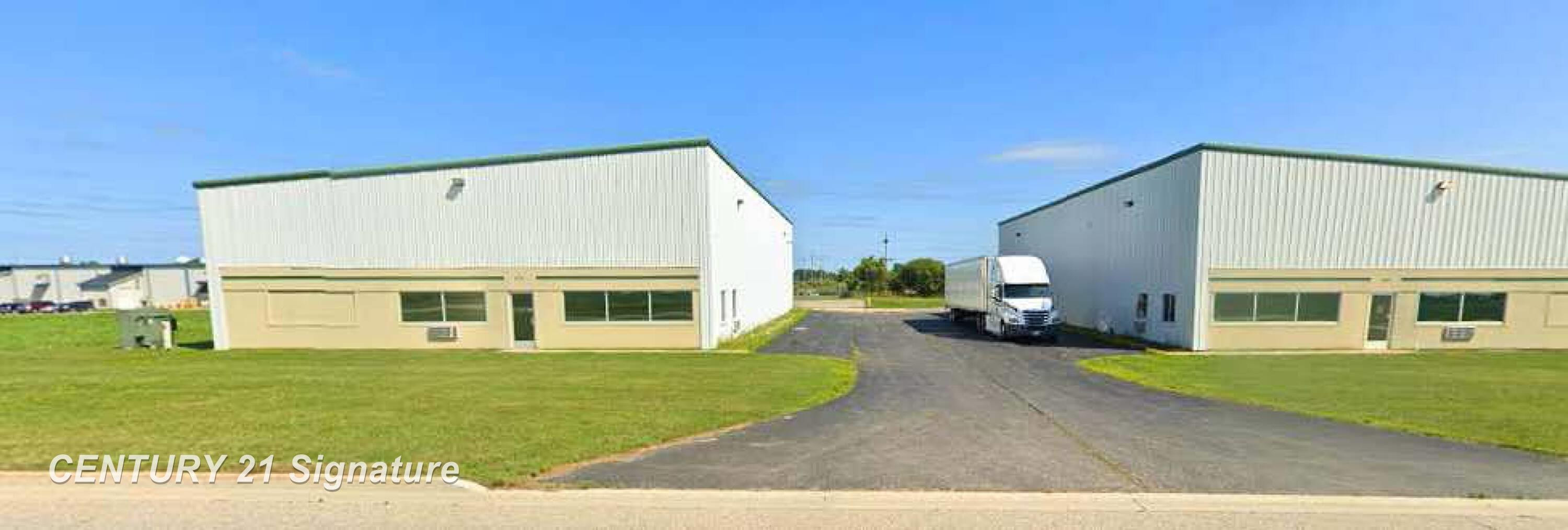 535-545 Clare Industrial Parkway, Clare, MI 48617 — Photo 11