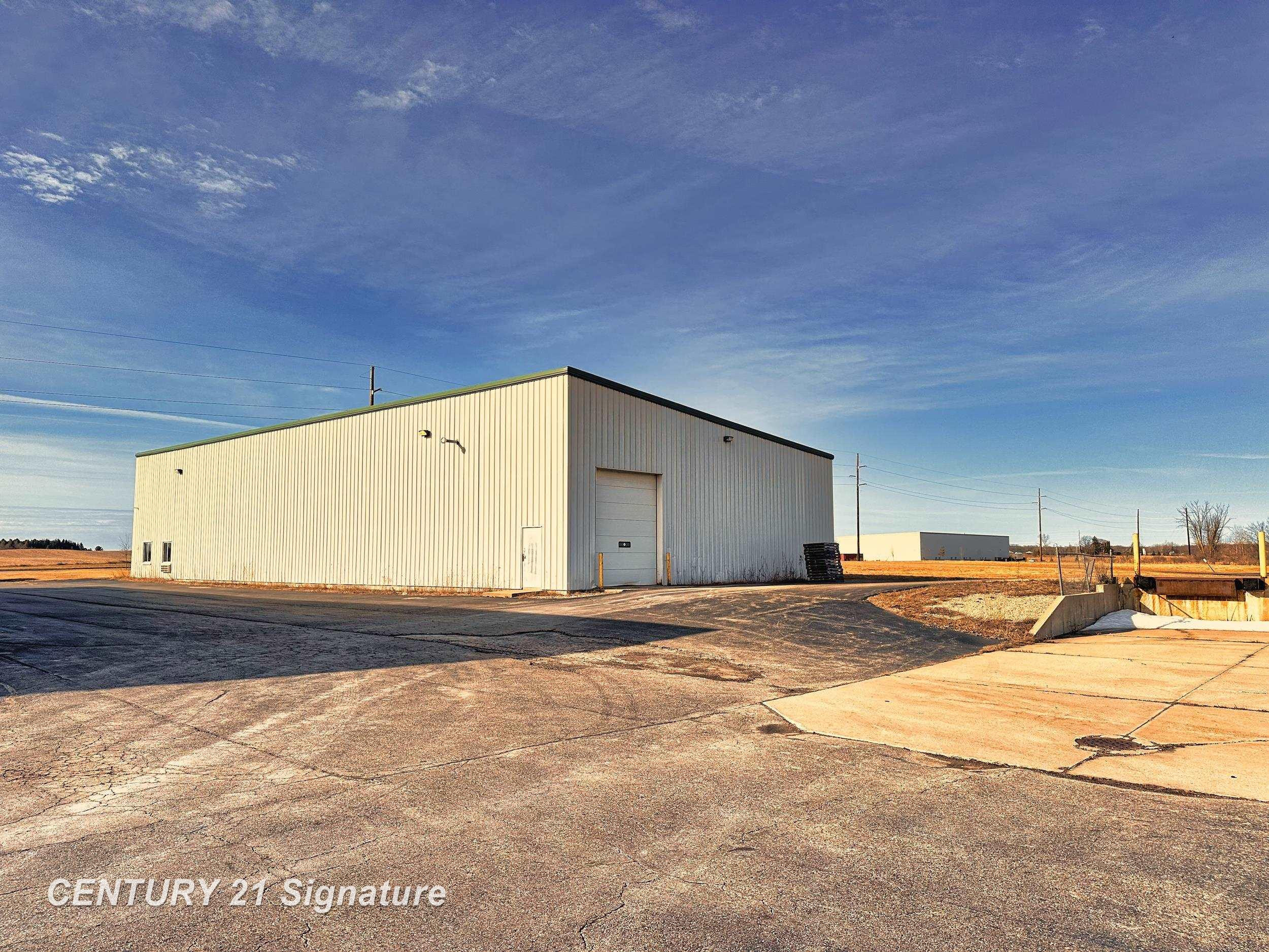535-545 Clare Industrial Parkway, Clare, MI 48617 — Photo 21