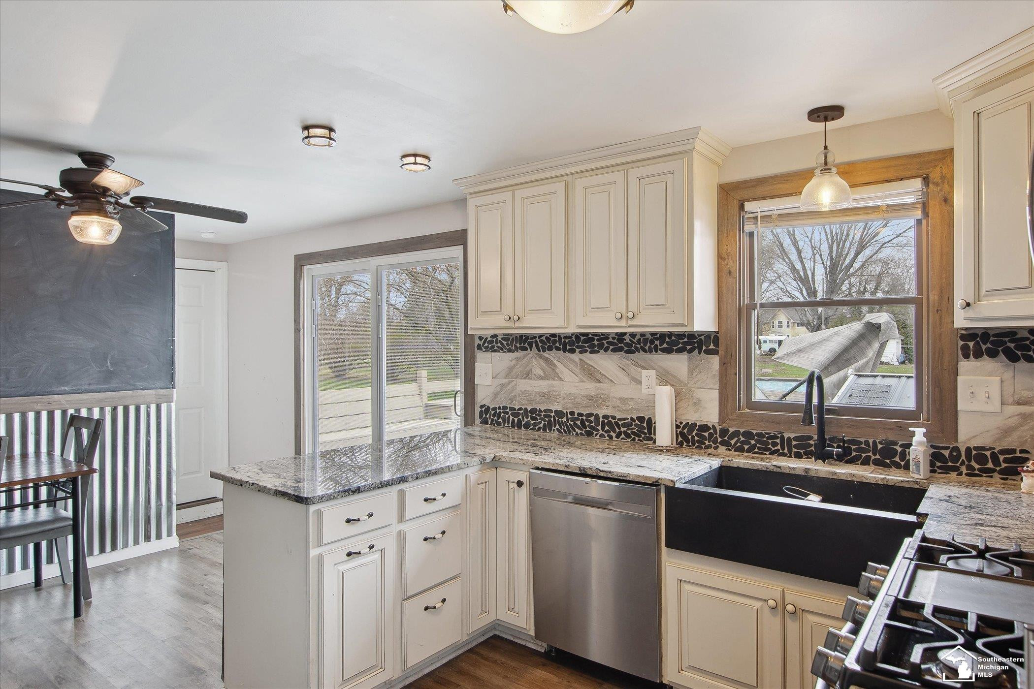 1712 Center Street, Carleton, MI 48117 — Photo 15