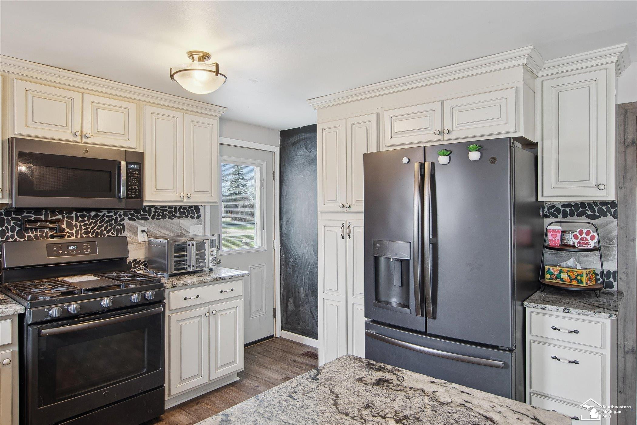 1712 Center Street, Carleton, MI 48117 — Photo 17