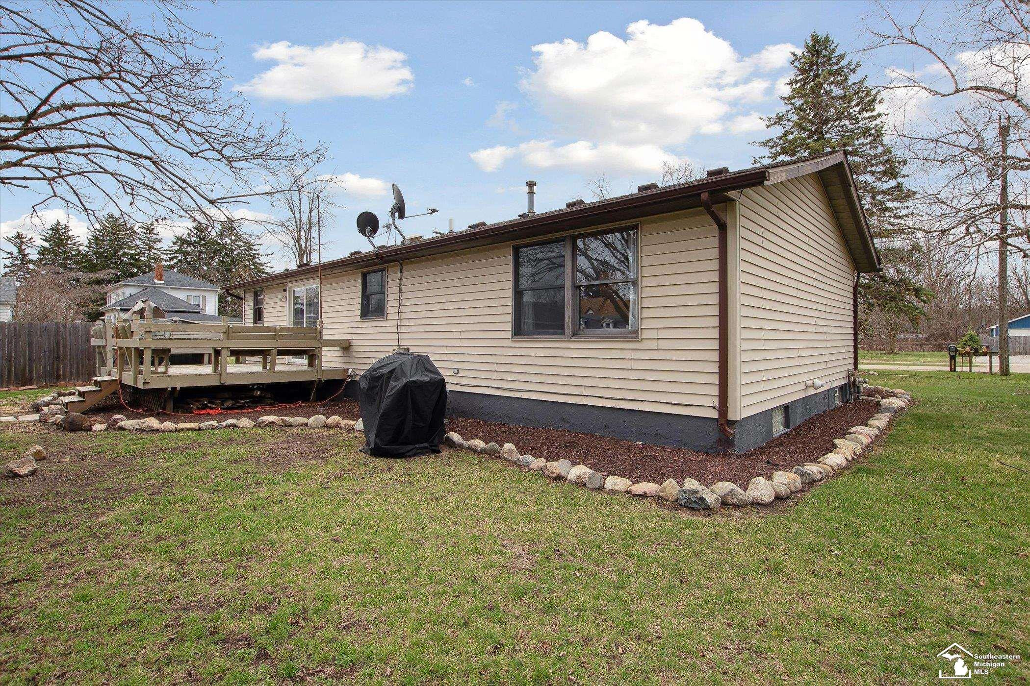 1712 Center Street, Carleton, MI 48117 — Photo 28