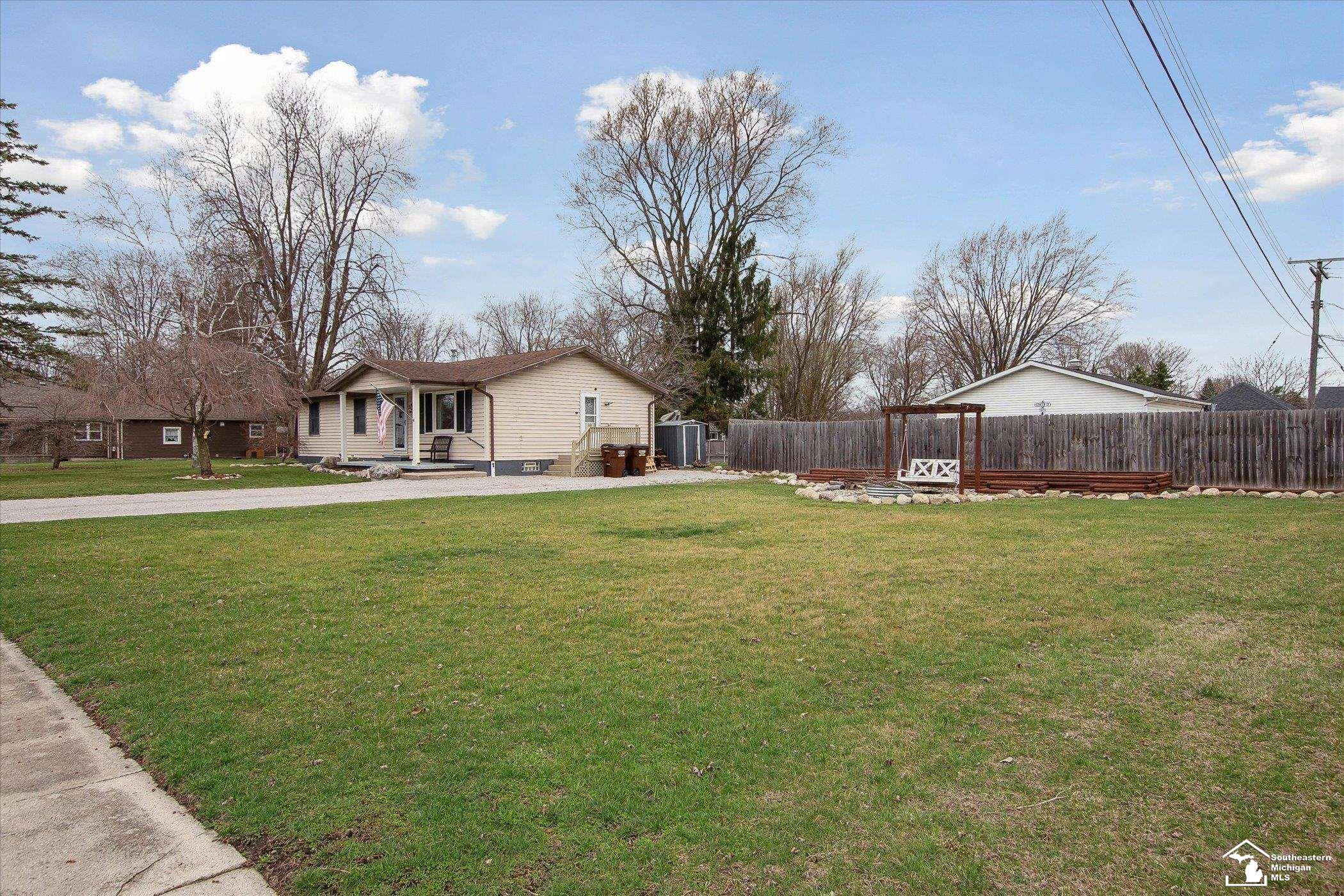 1712 Center Street, Carleton, MI 48117 — Photo 31