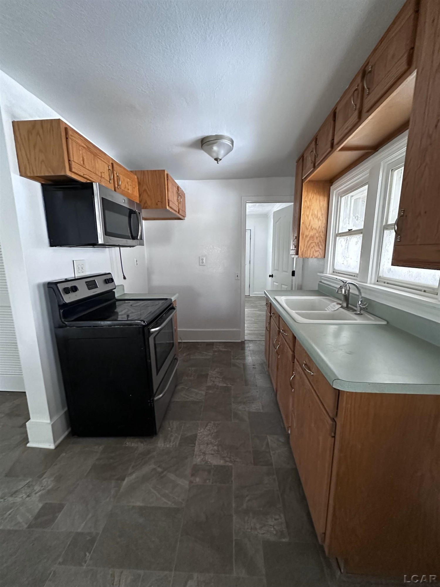 5813 W Temperance Road, MI 49267 — Photo 9