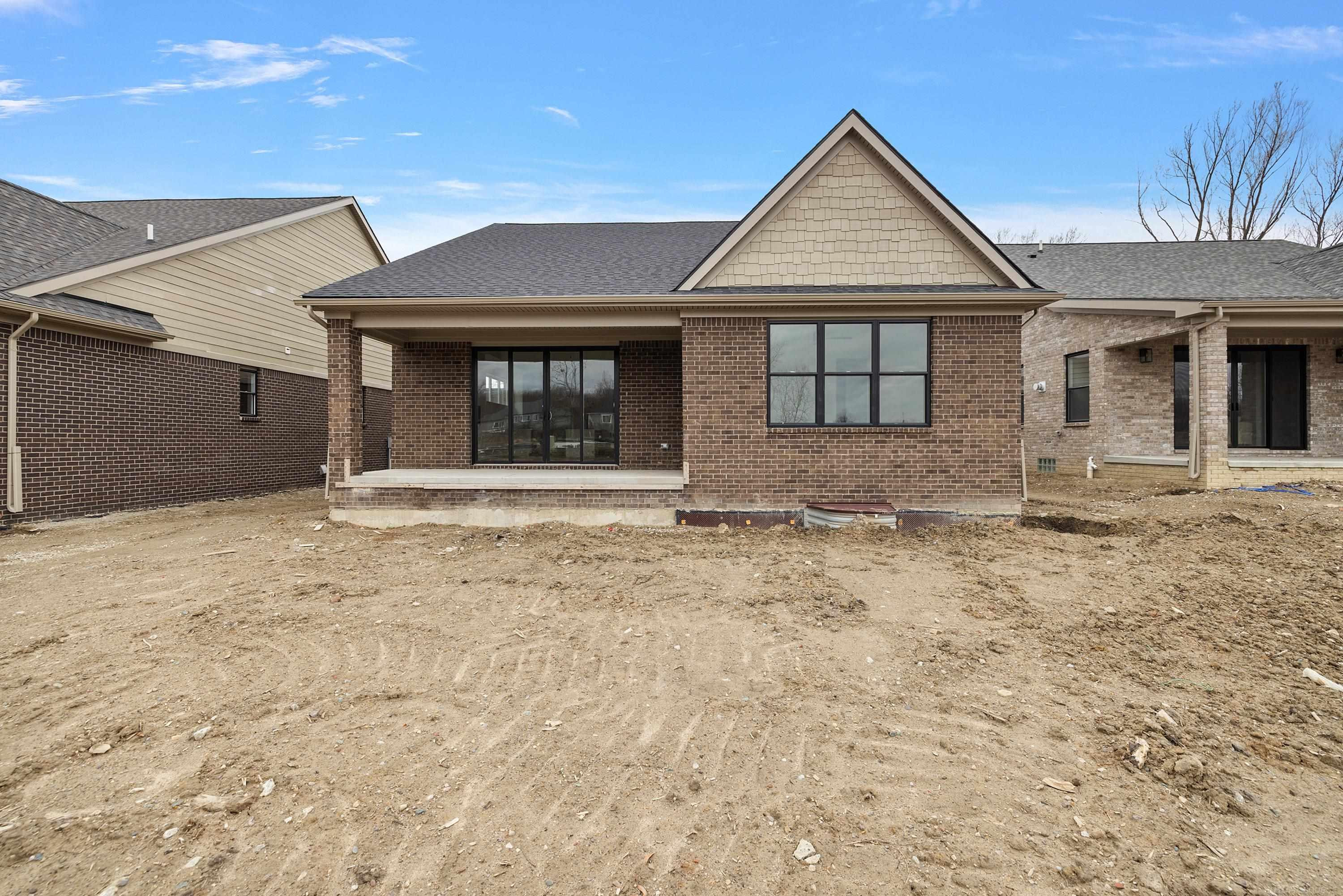 5871 Everton Court, Troy, MI 48085 — Photo 2