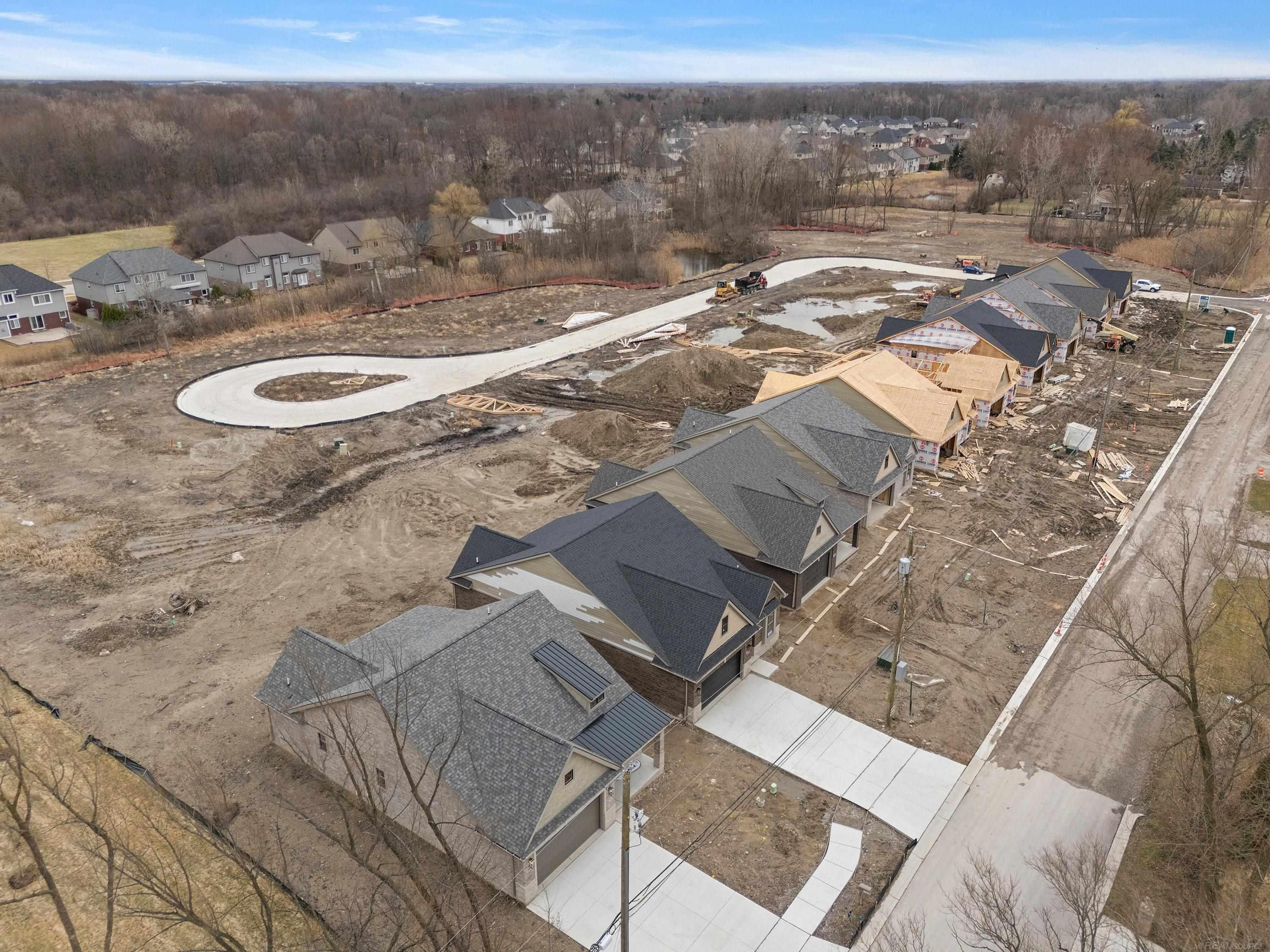 5871 Everton Court, Troy, MI 48085 — Photo 33
