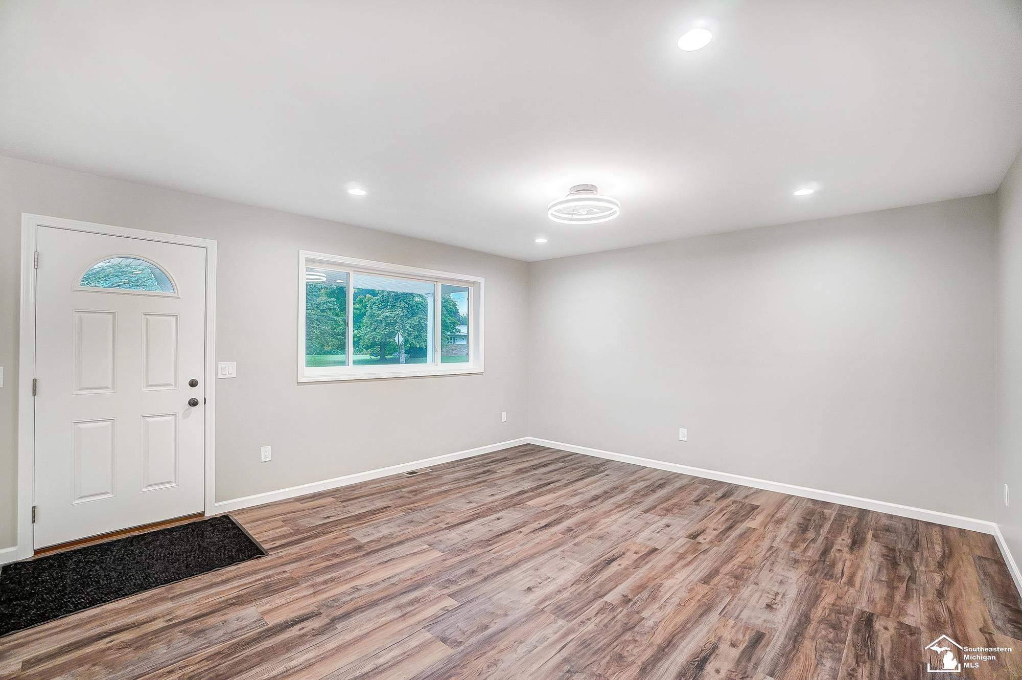 12510 Spicer Street, Carleton, MI 48117 — Photo 5