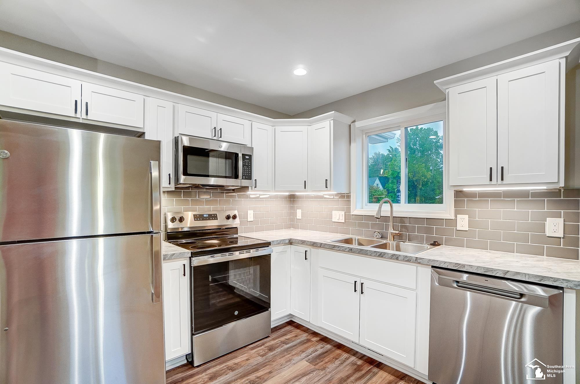 12510 Spicer Street, Carleton, MI 48117 — Photo 12