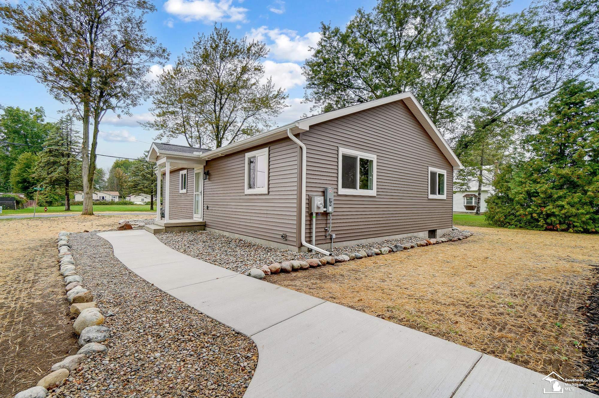 12510 Spicer Street, Carleton, MI 48117 — Photo 29