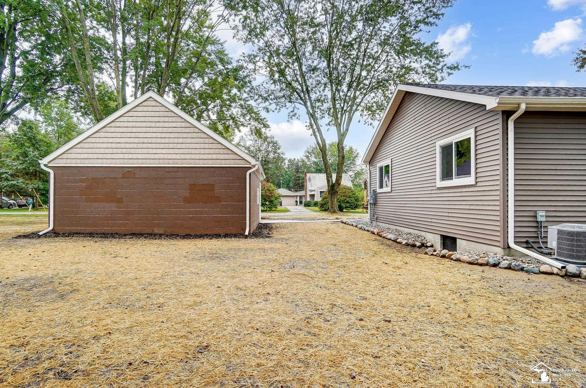12510 Spicer Street, Carleton, MI 48117 — Photo 33