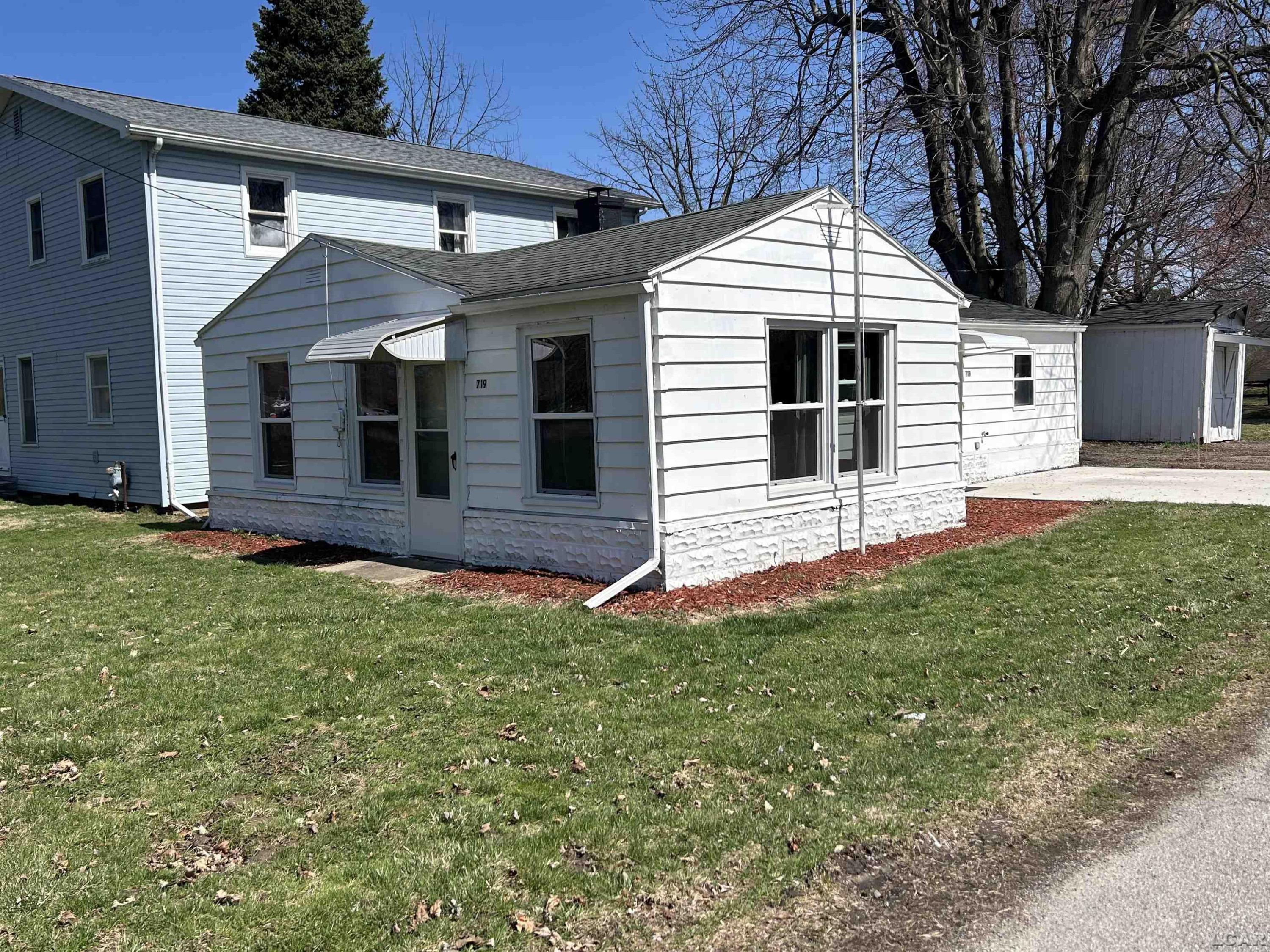 719 S Lane Street, Blissfield, MI 49228 — Photo 3