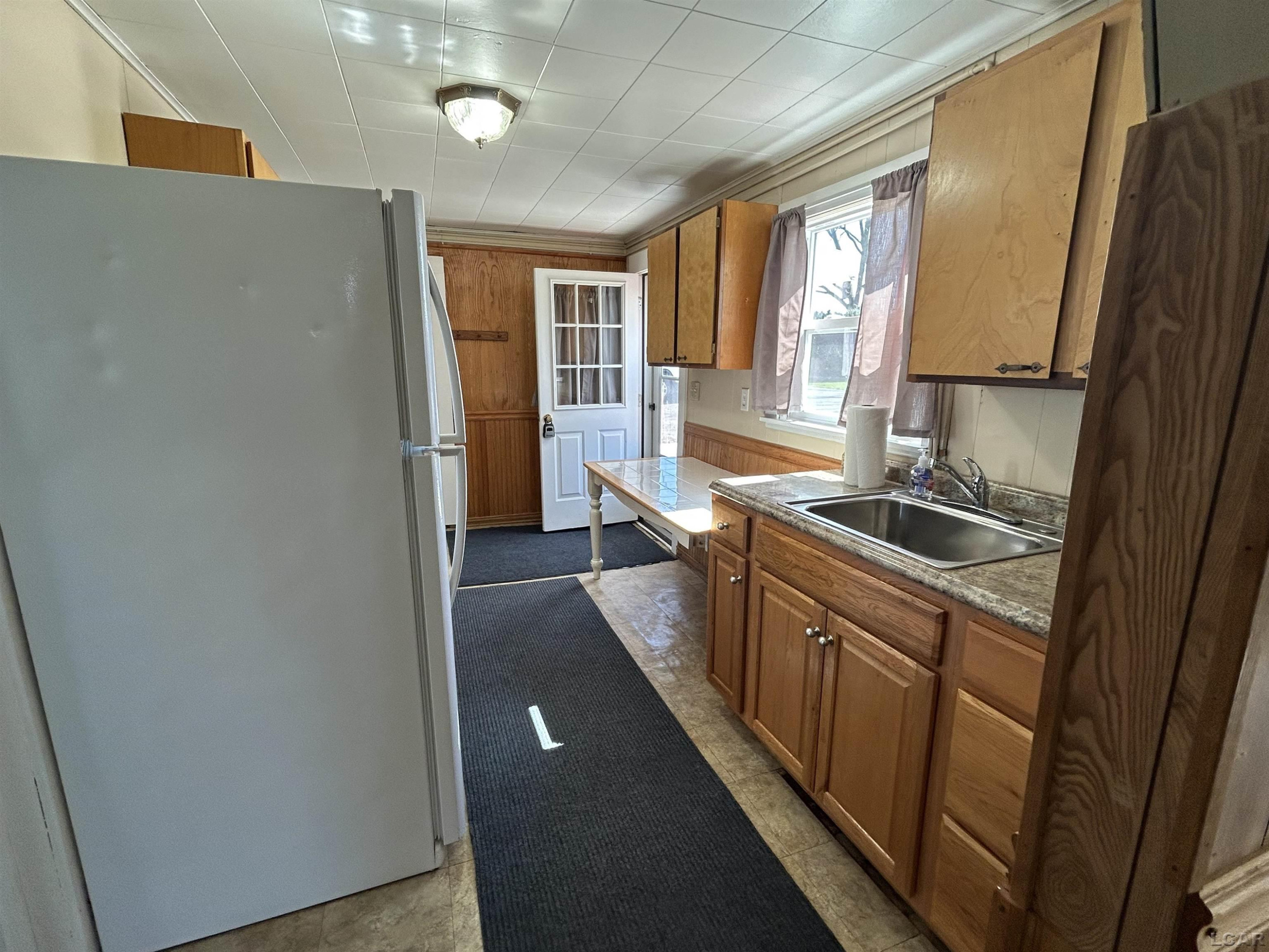 719 S Lane Street, Blissfield, MI 49228 — Photo 8