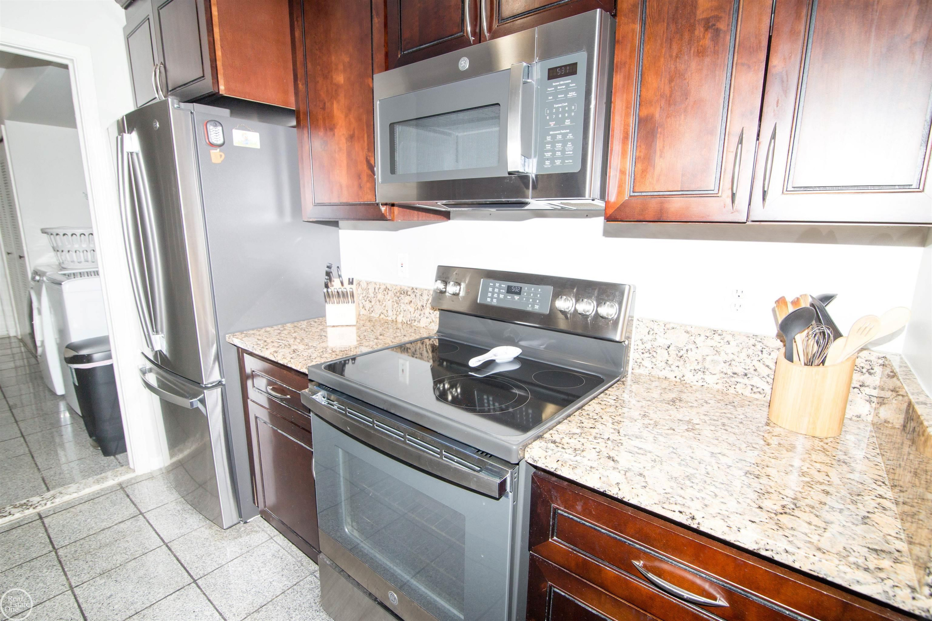 44837 Marigold Drive, Sterling Heights, MI 48314 — Photo 13