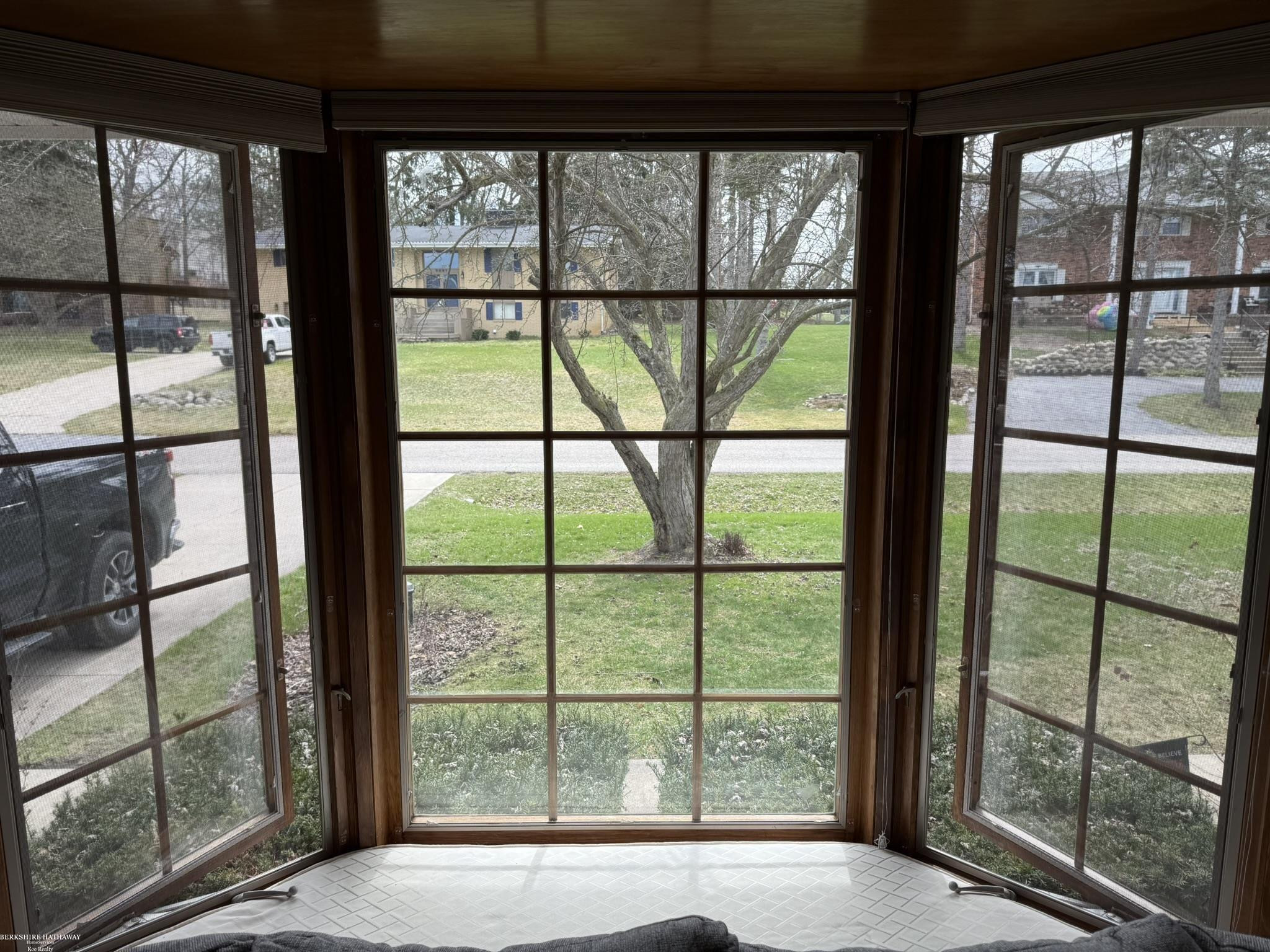 8866 WOODSHIRE Drive, White Lake, MI — Photo 10