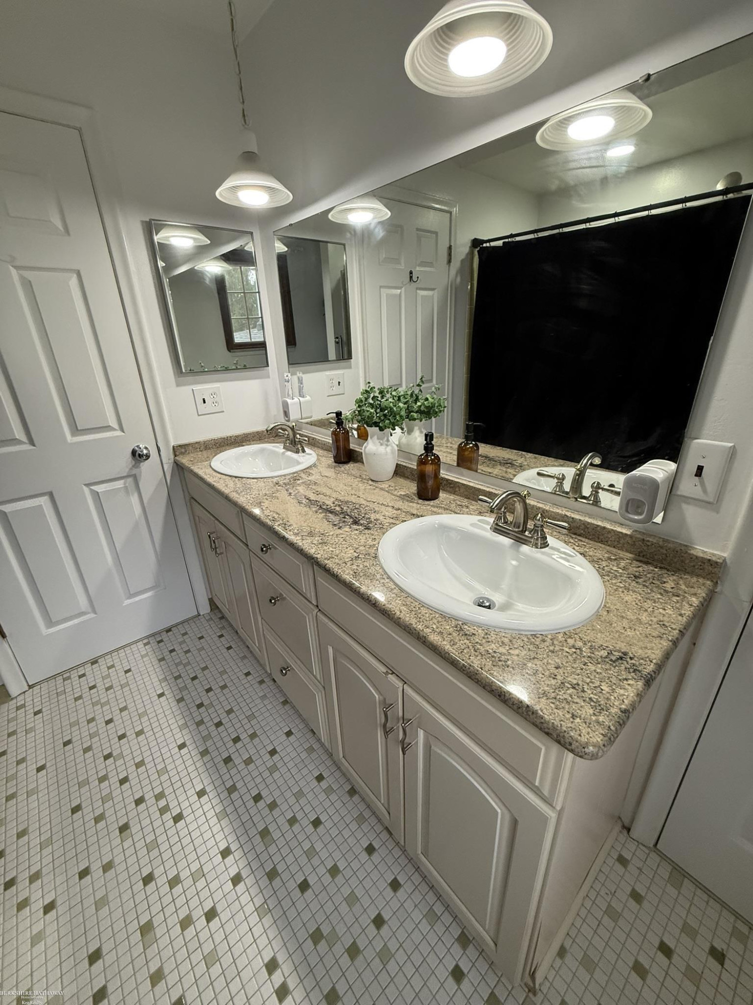 8866 WOODSHIRE Drive, White Lake, MI — Photo 25