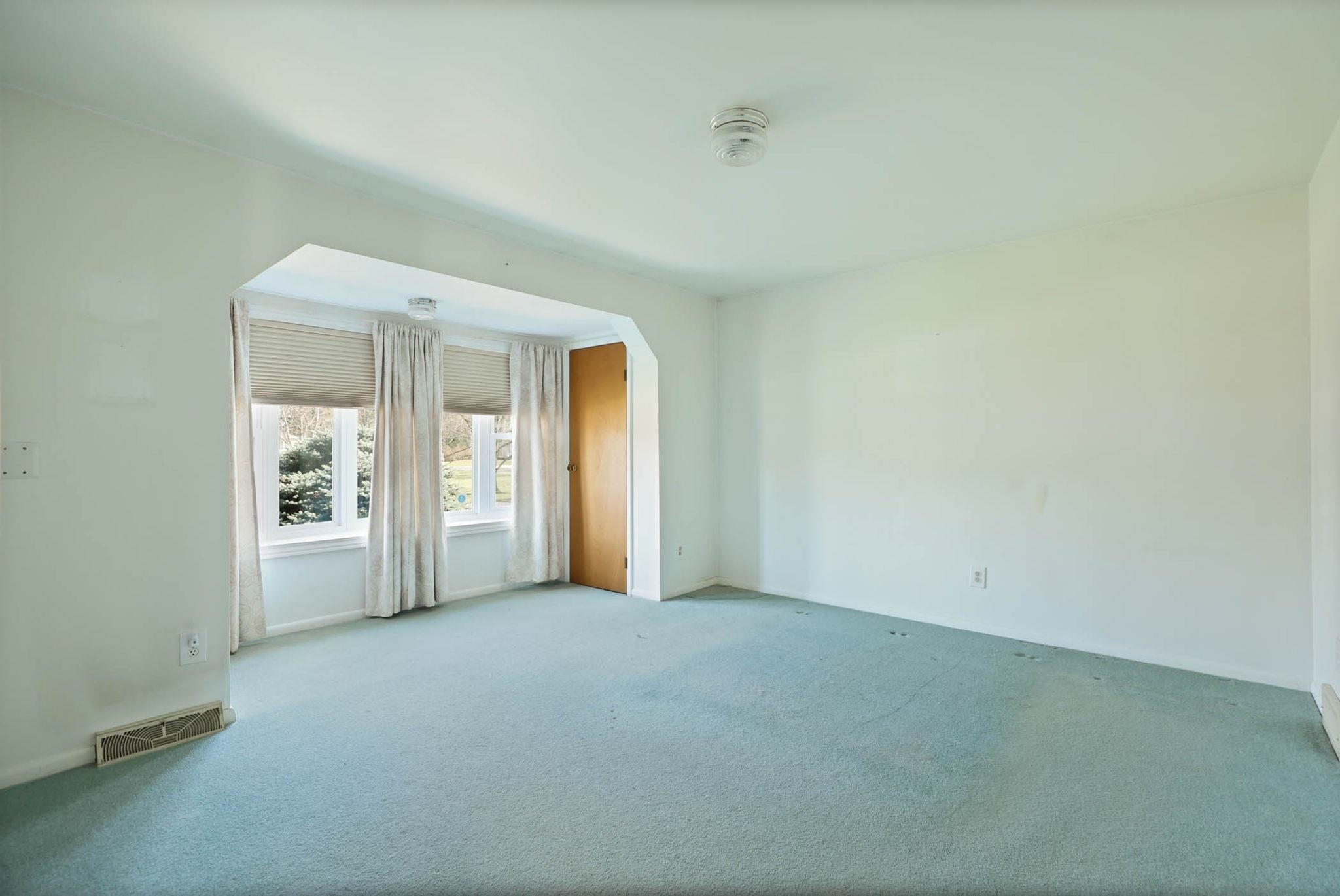 416 Orchard Street, MI 48744 — Photo 17