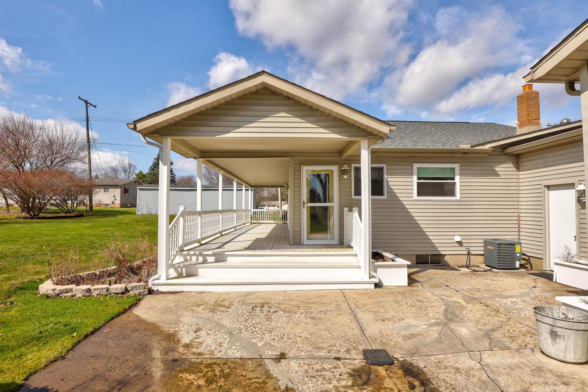 416 Orchard Street, MI 48744 — Photo 37