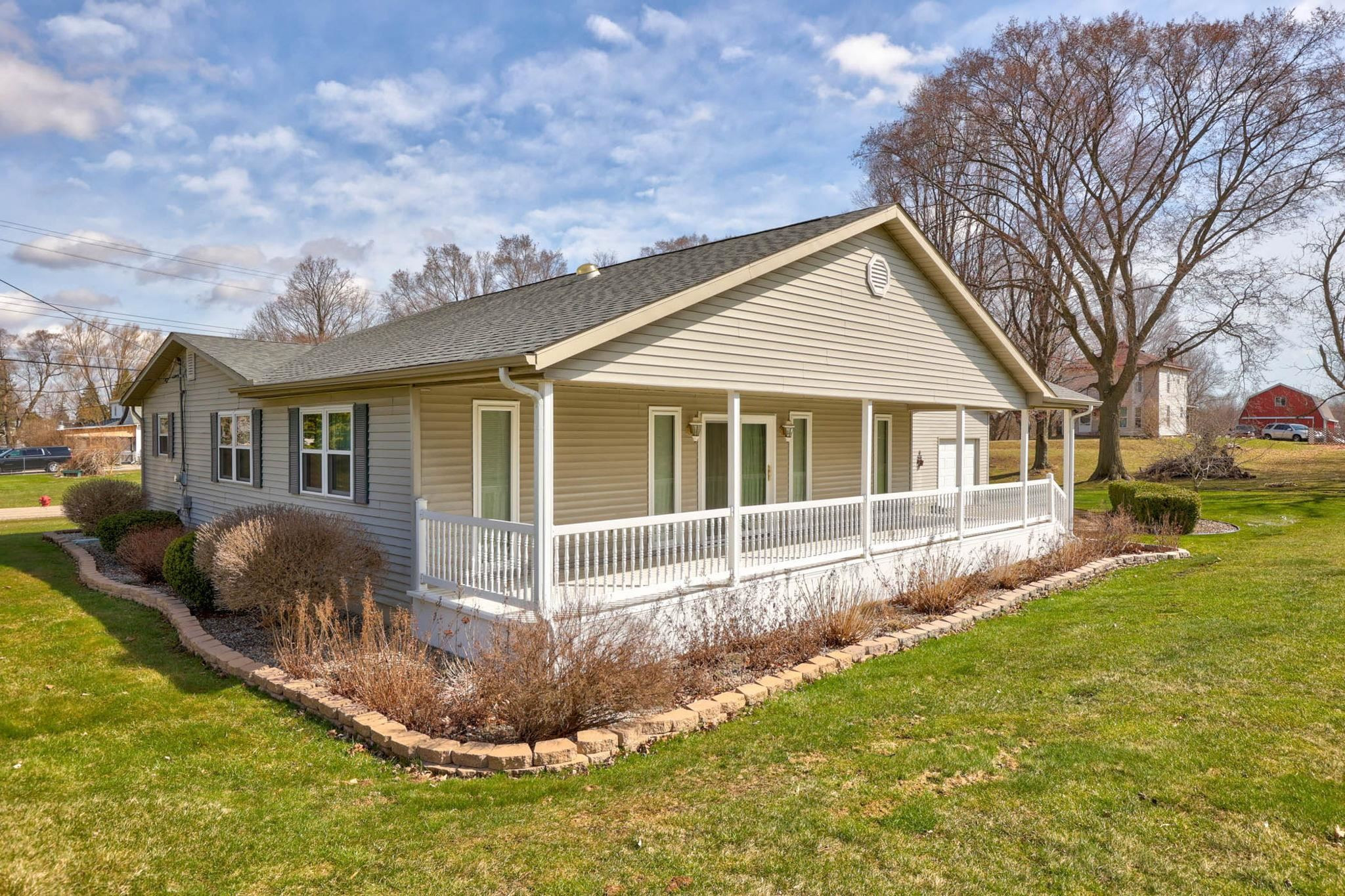 416 Orchard Street, MI 48744 — Photo 40