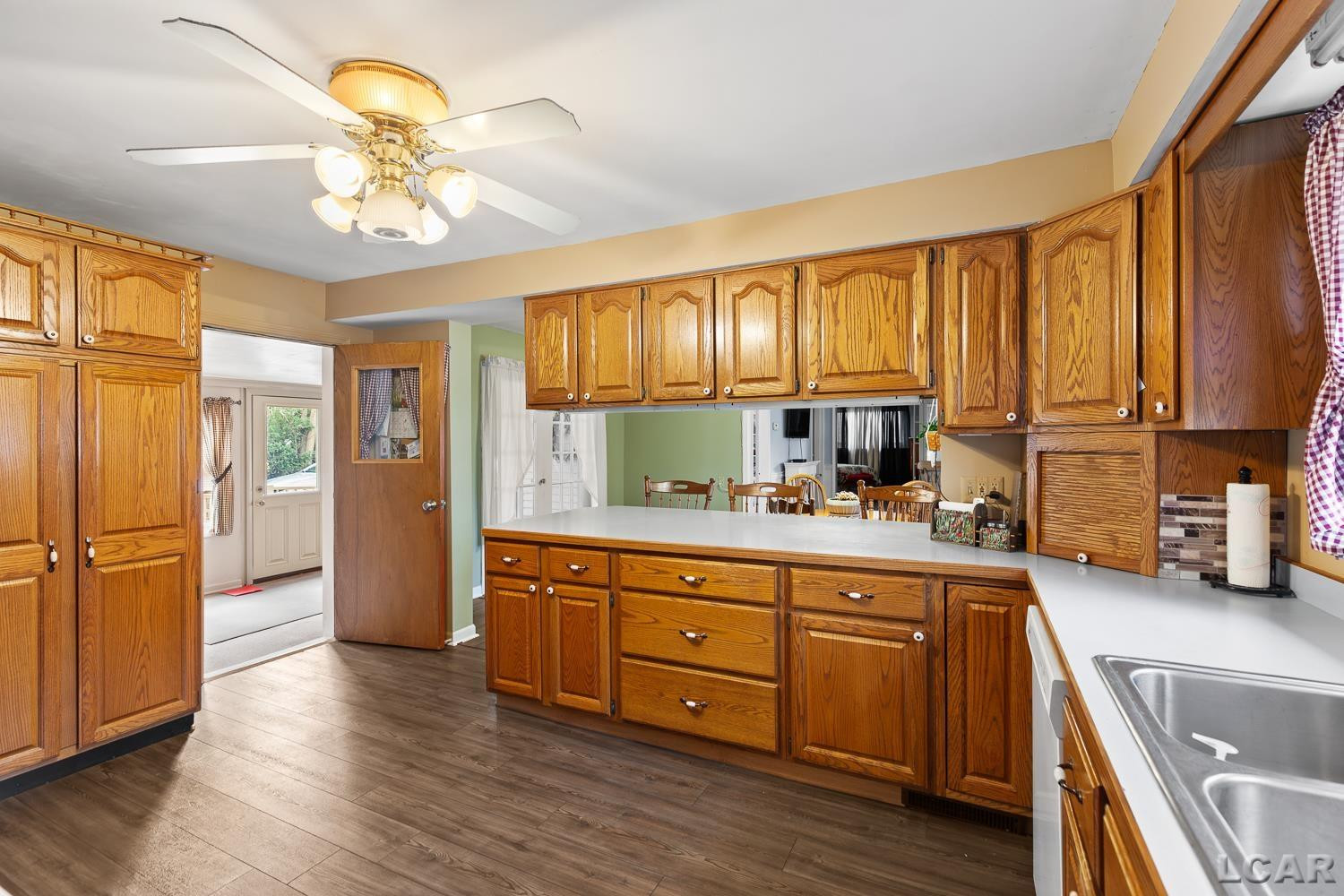 1247 Seneca Street, Adrian, MI 49221 — Photo 5