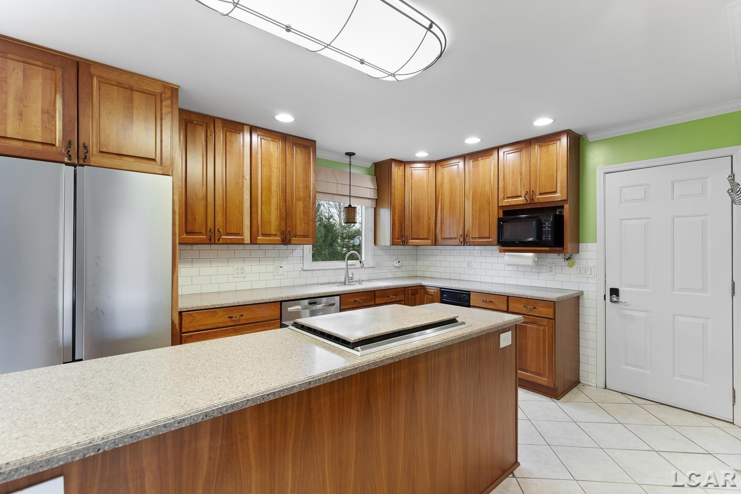8727 Hawthorne Drive, Tecumseh, MI 49286 — Photo 14