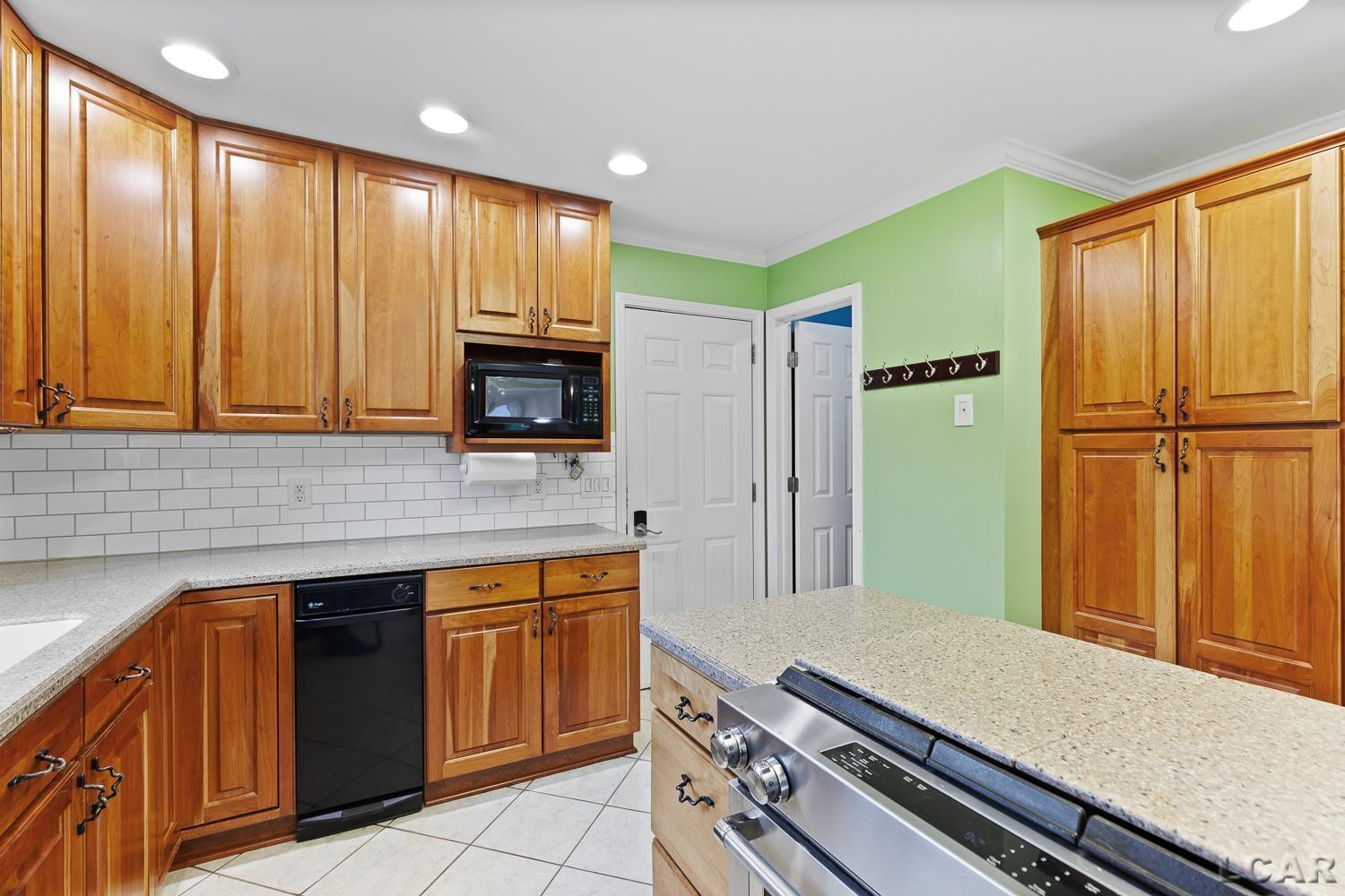 8727 Hawthorne Drive, Tecumseh, MI 49286 — Photo 15