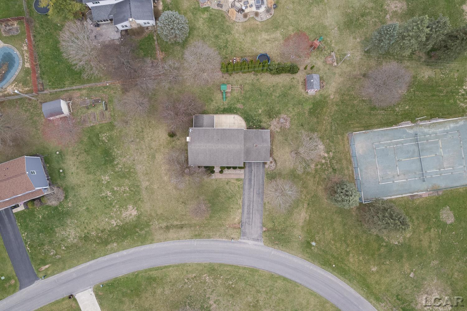 8727 Hawthorne Drive, Tecumseh, MI 49286 — Photo 55