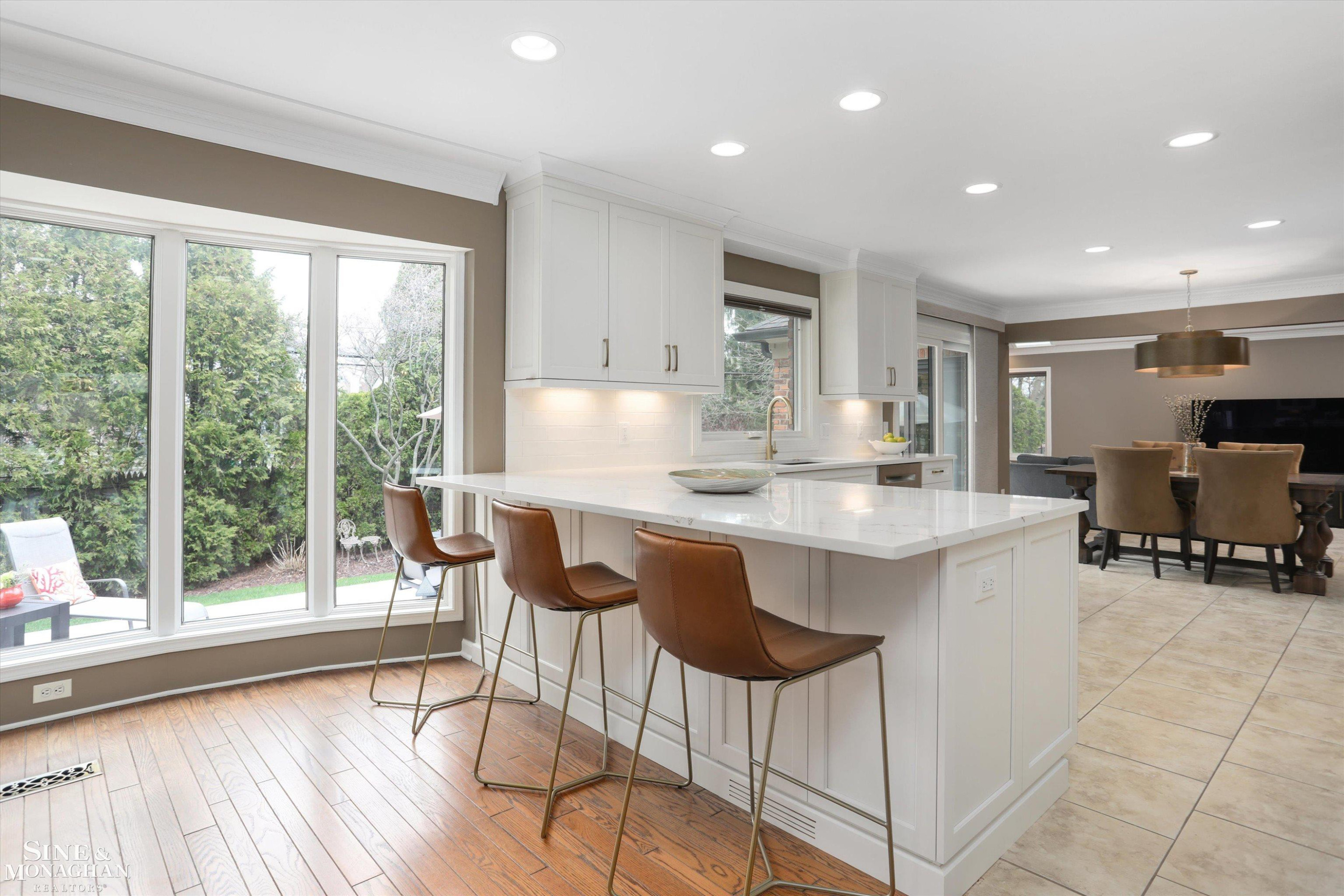 40 Regal Place, Grosse Pointe Shores, MI 48236 — Photo 12