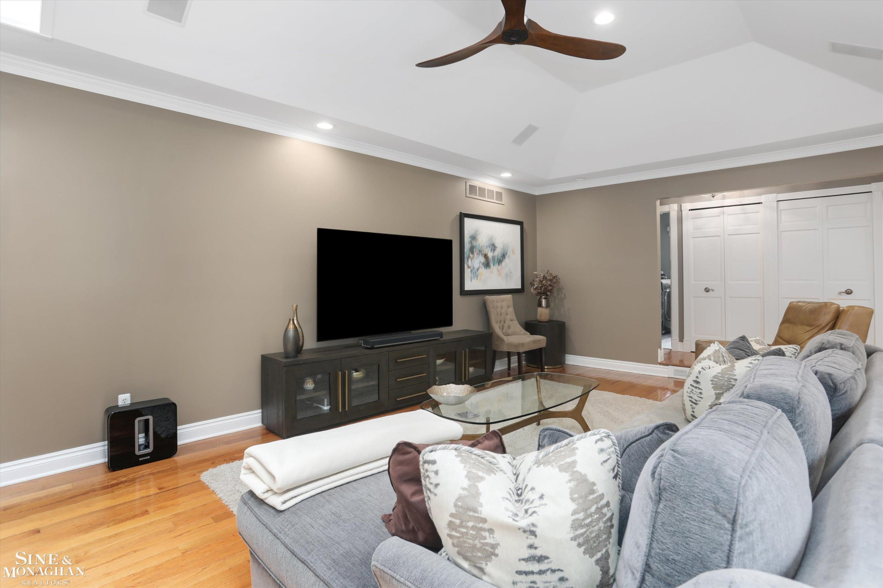 40 Regal Place, Grosse Pointe Shores, MI 48236 — Photo 20