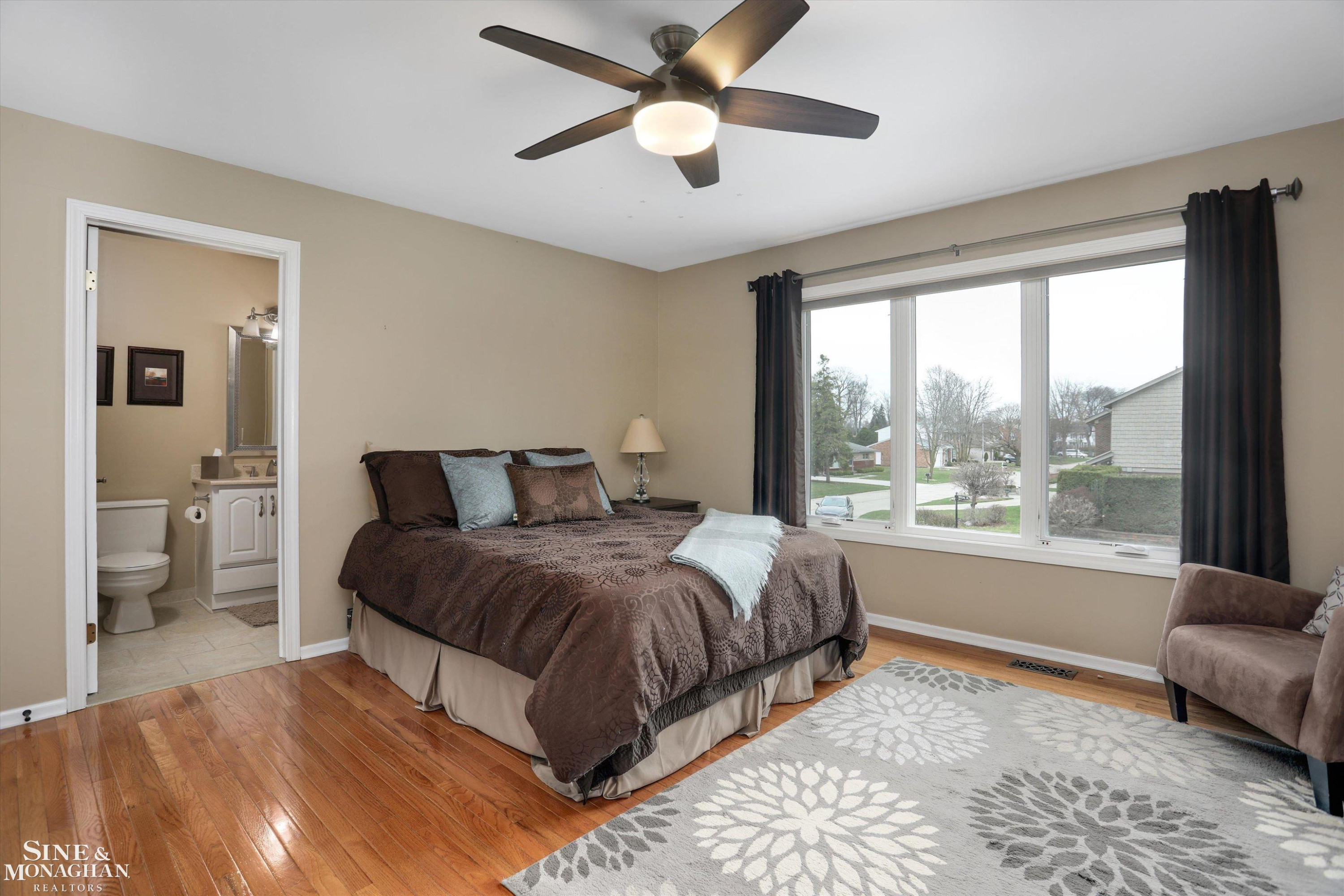 40 Regal Place, Grosse Pointe Shores, MI 48236 — Photo 31