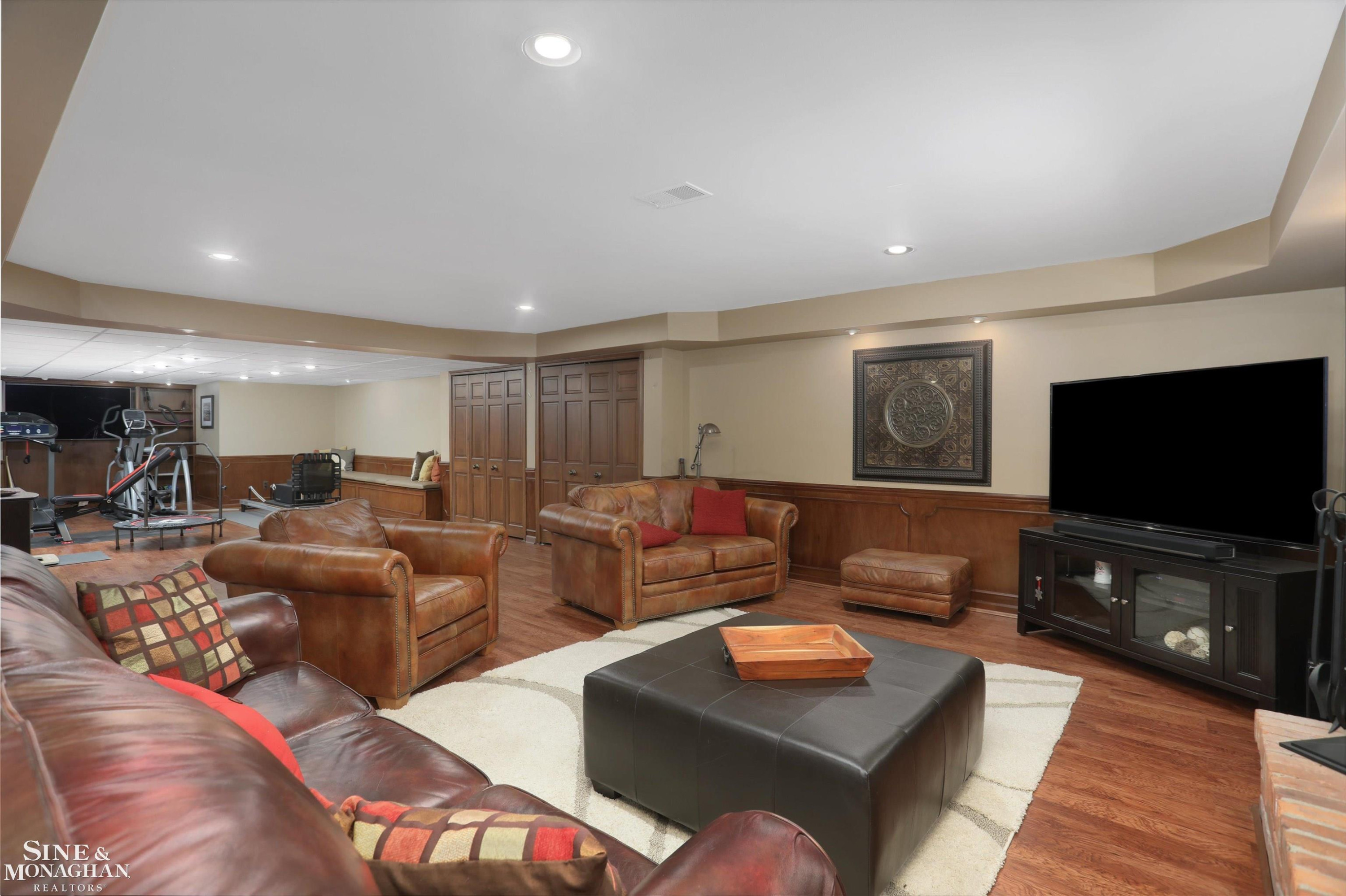 40 Regal Place, Grosse Pointe Shores, MI 48236 — Photo 37