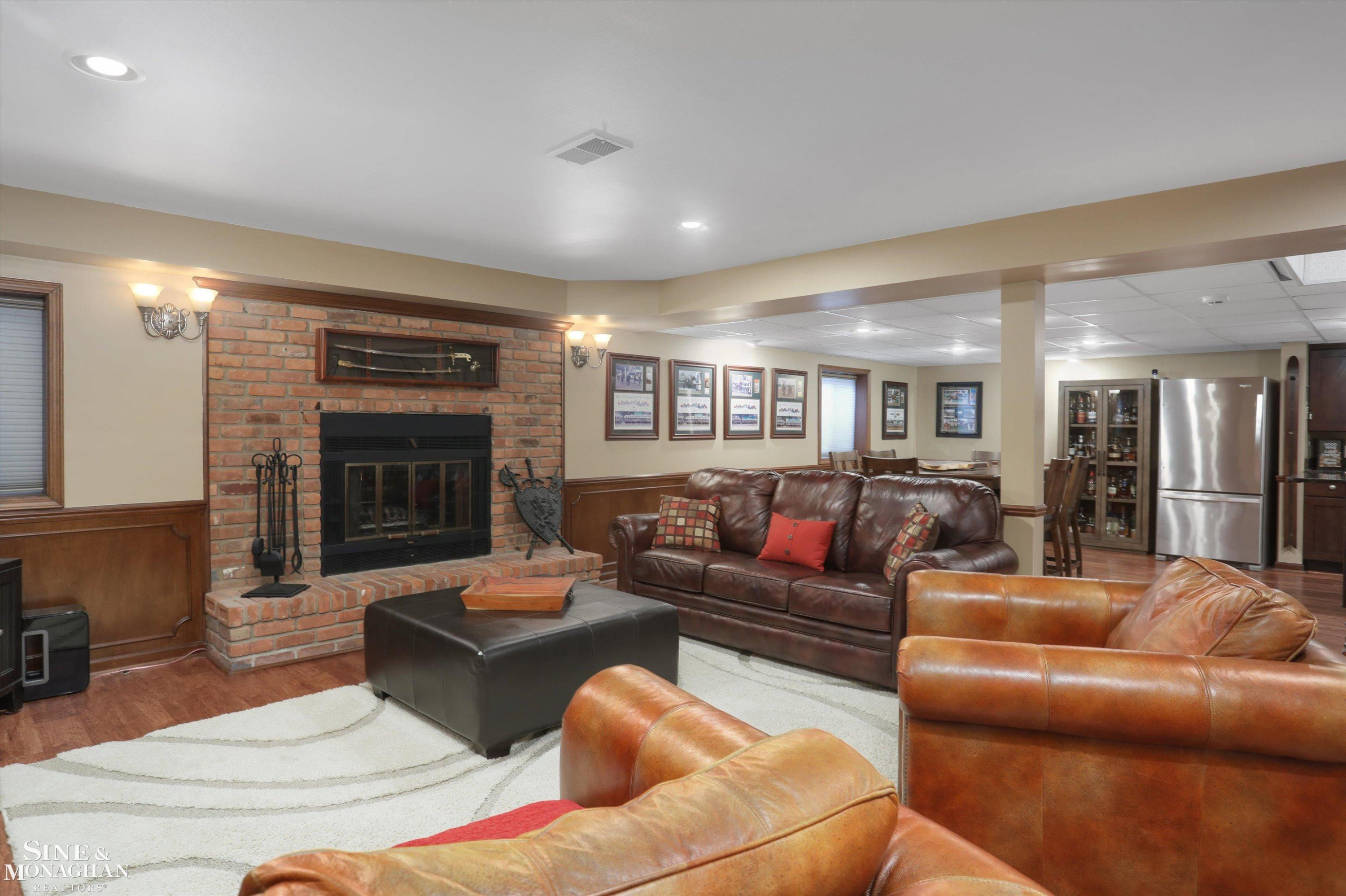 40 Regal Place, Grosse Pointe Shores, MI 48236 — Photo 39