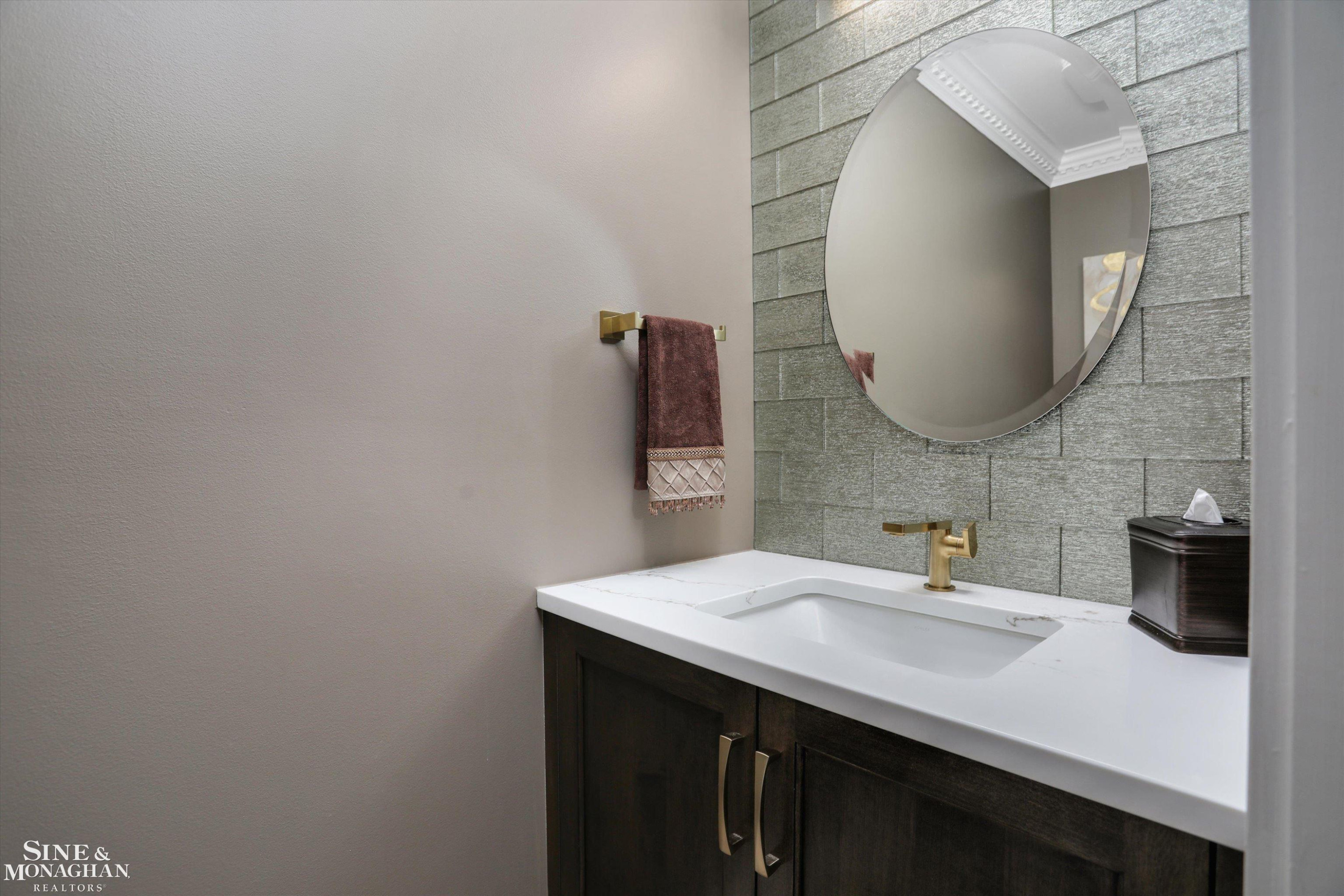40 Regal Place, Grosse Pointe Shores, MI 48236 — Photo 44