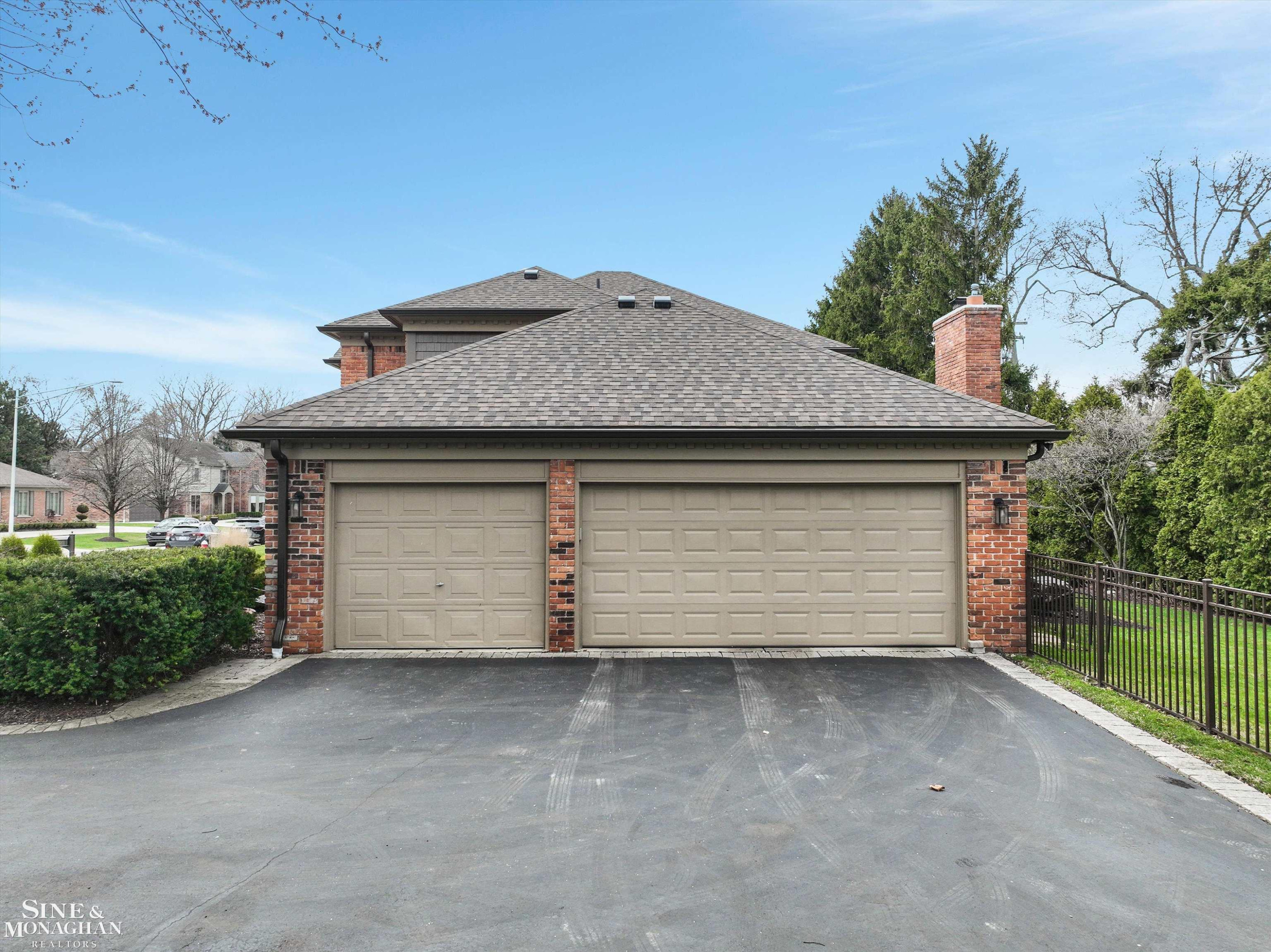40 Regal Place, Grosse Pointe Shores, MI 48236 — Photo 53