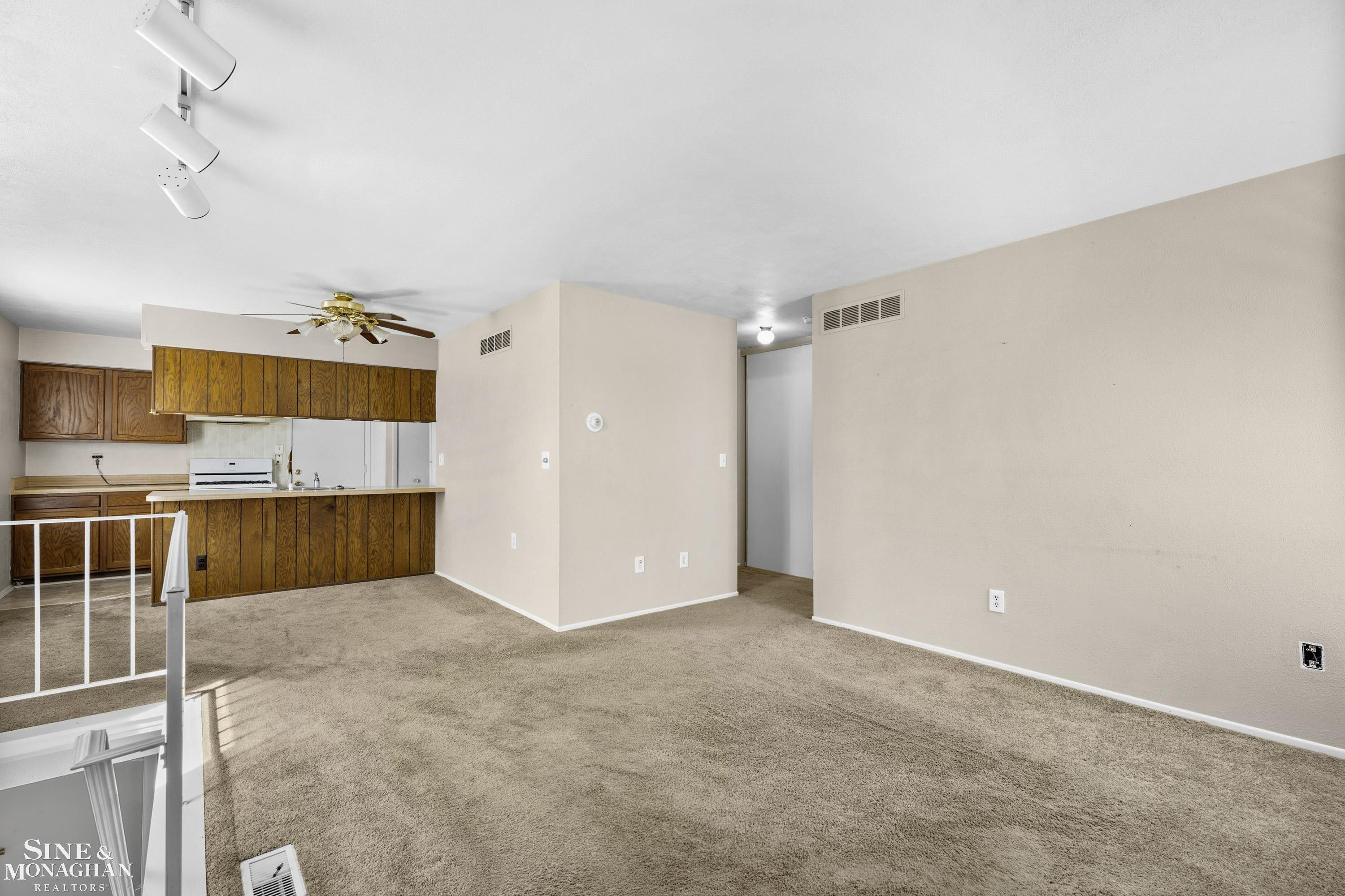 331 Neptune Drive, Walled Lake, MI 48390 — Photo 5