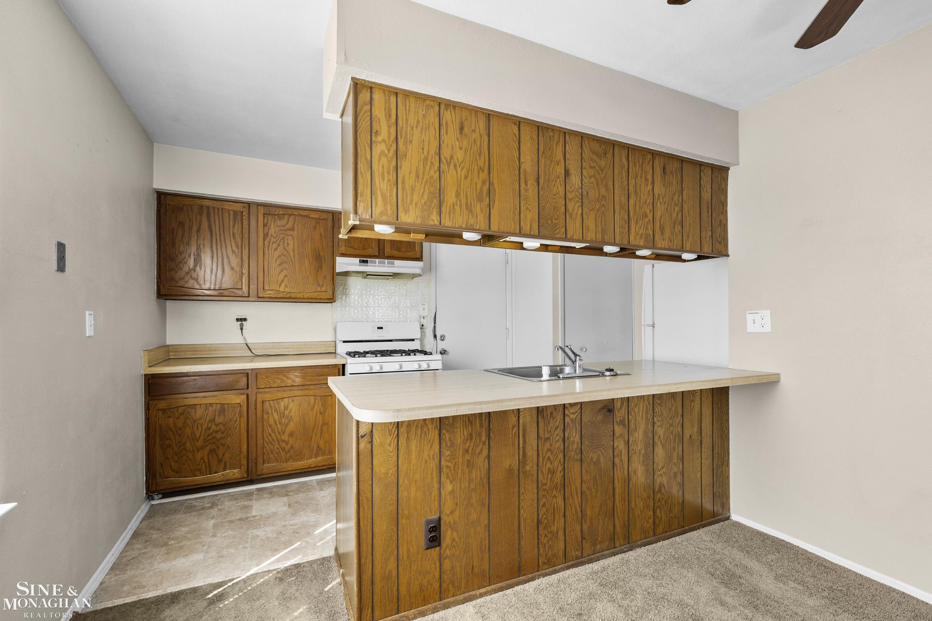 331 Neptune Drive, Walled Lake, MI 48390 — Photo 8